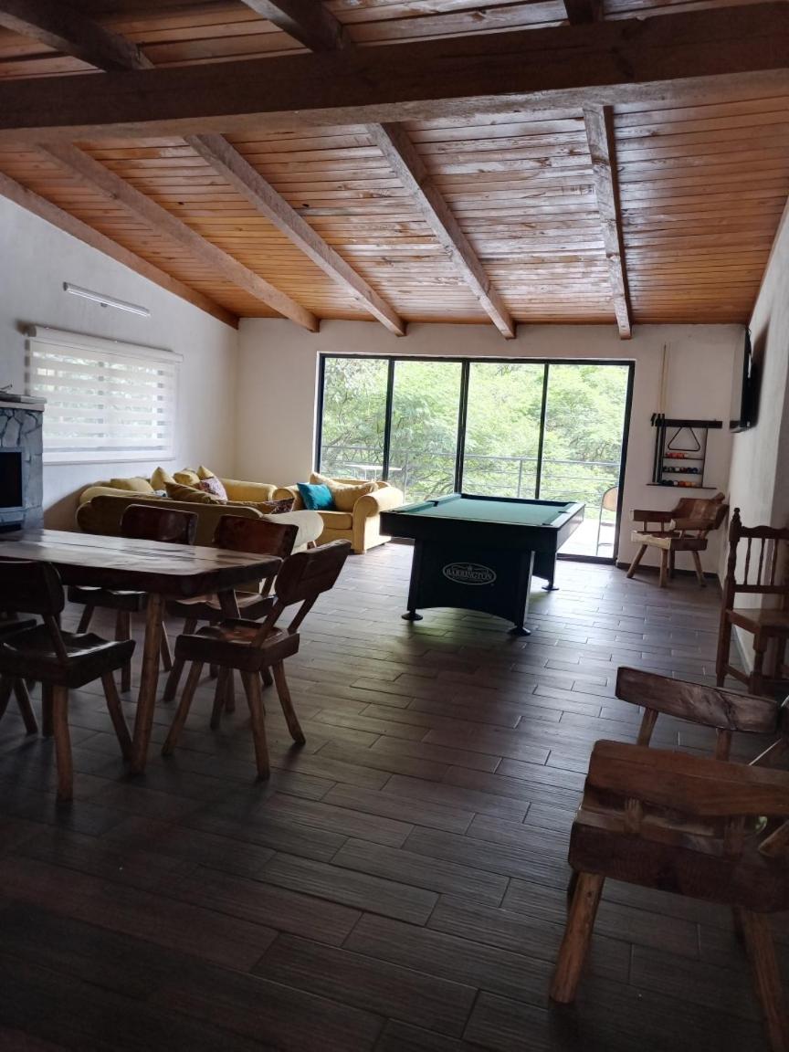 Quadruple Room with Bath - Photo 19