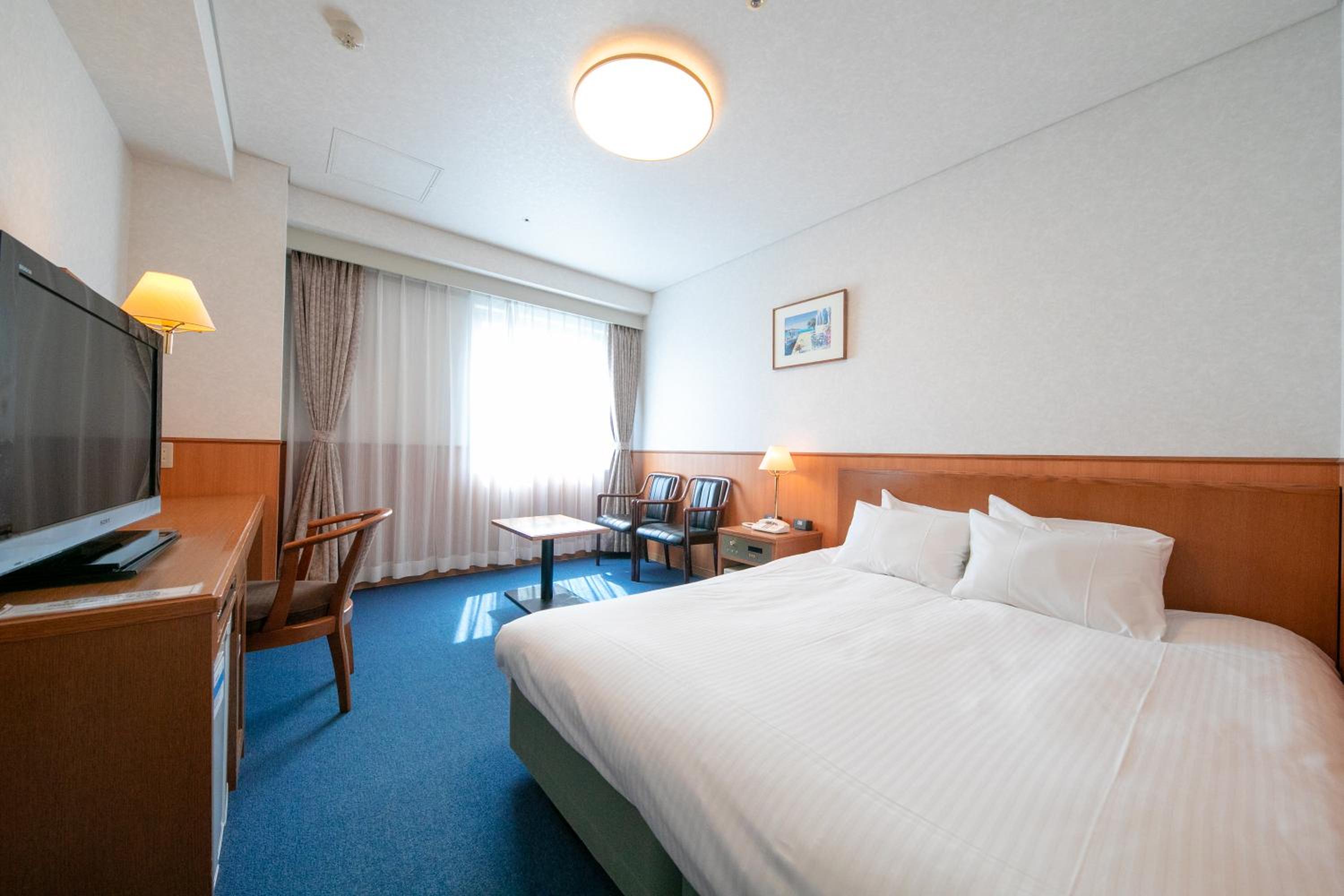 Double Room - Non-Smoking  photo 3