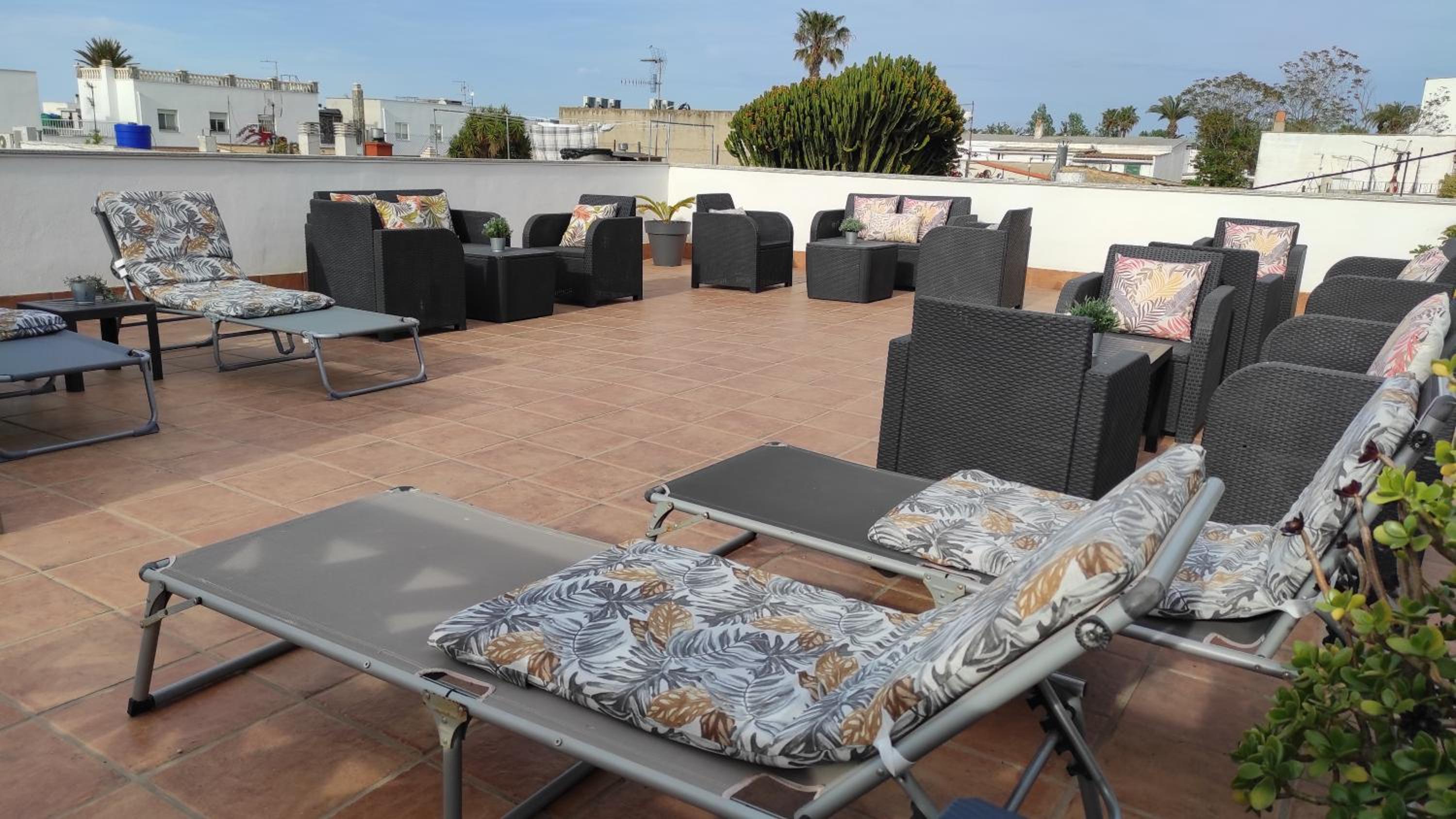 Seven-Bedroom House photo 3