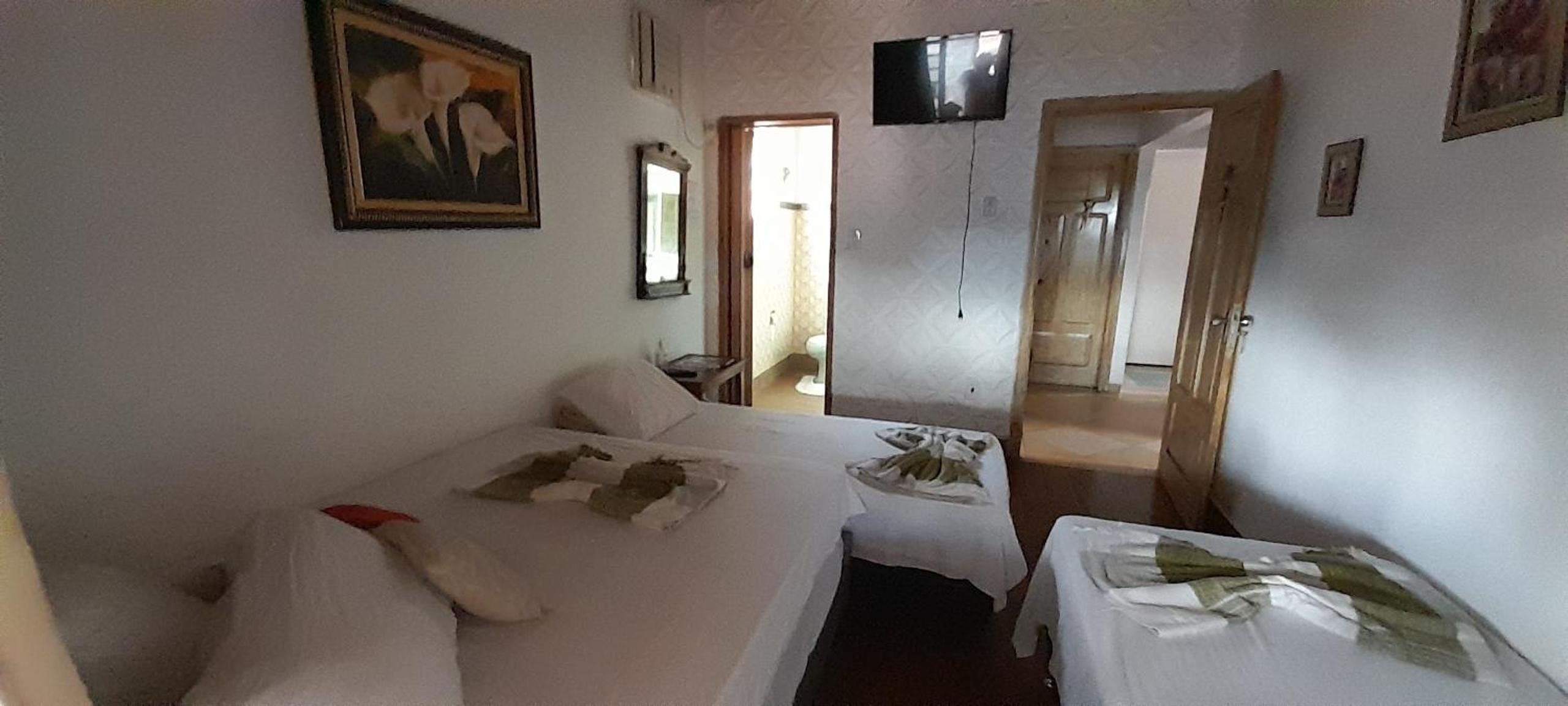 Economy Quadruple Room - Photo 1