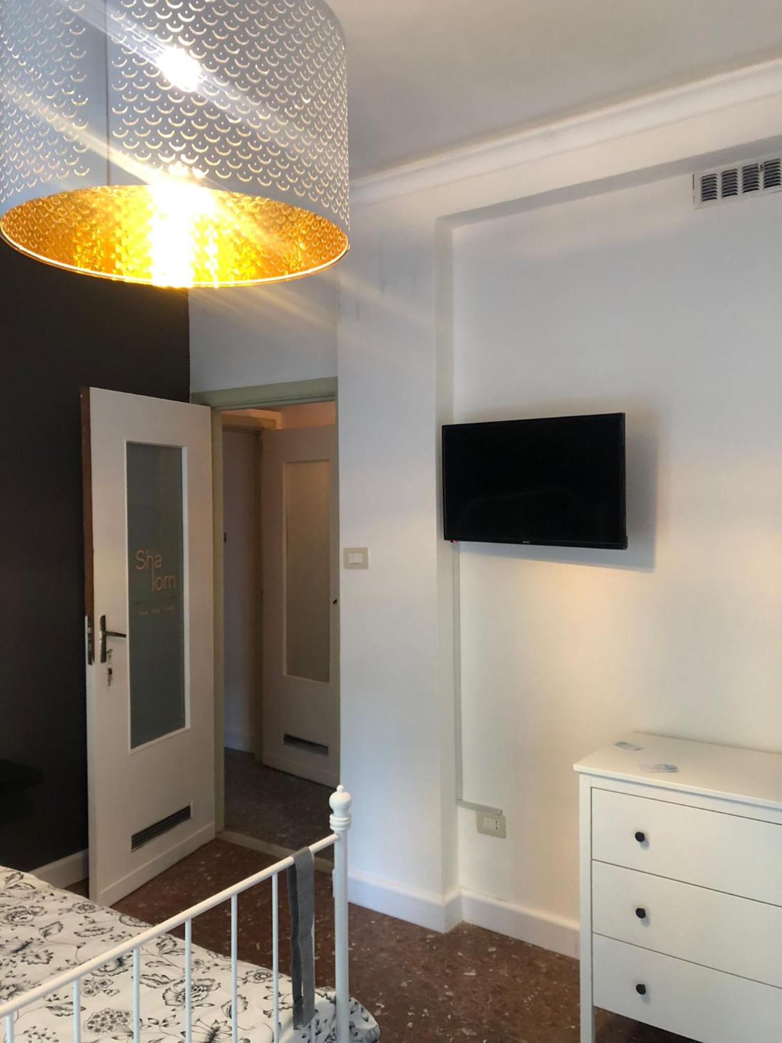 Standard Double or Twin Room photo 3