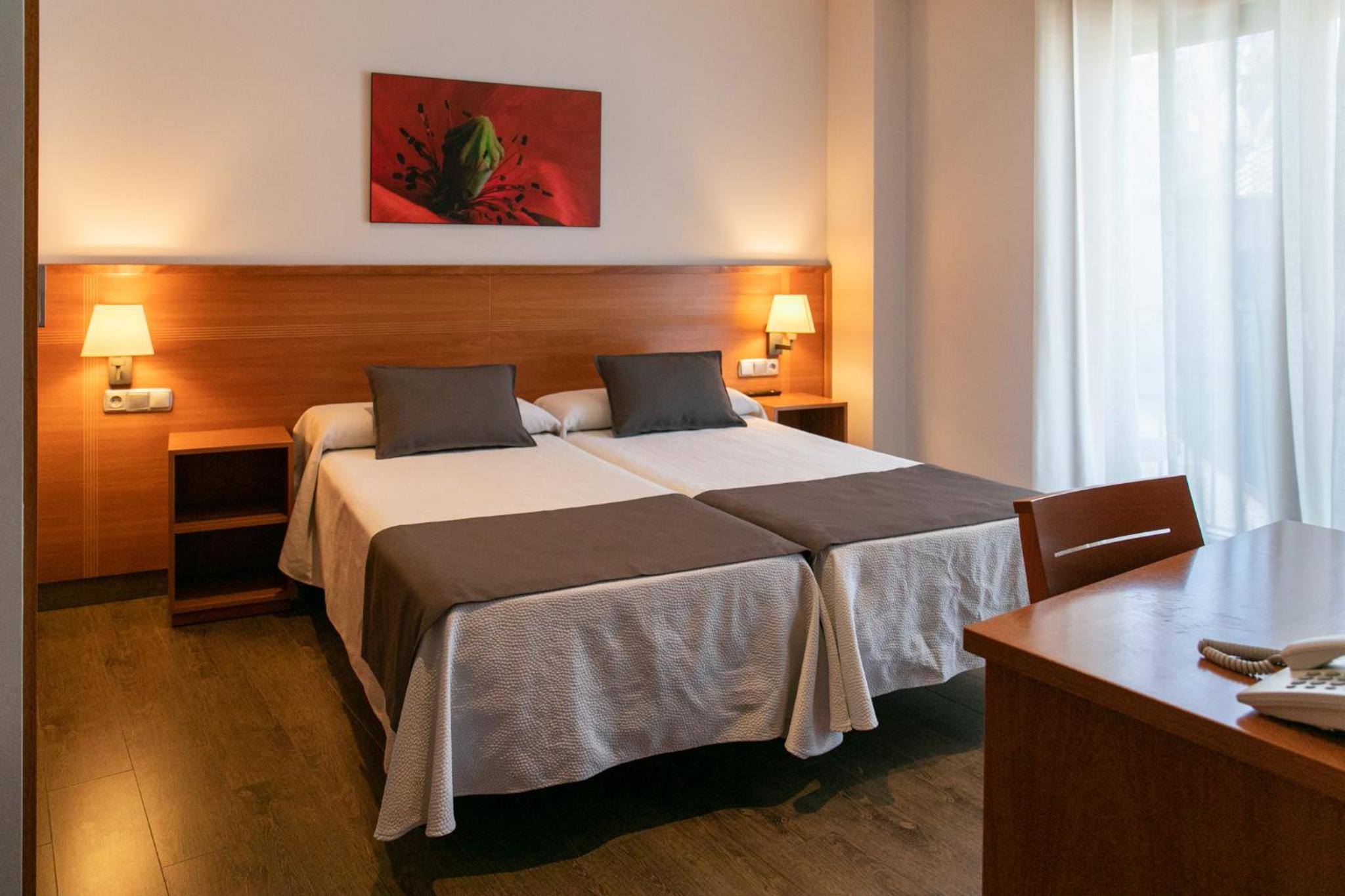 Double Room with Pool View photo 2