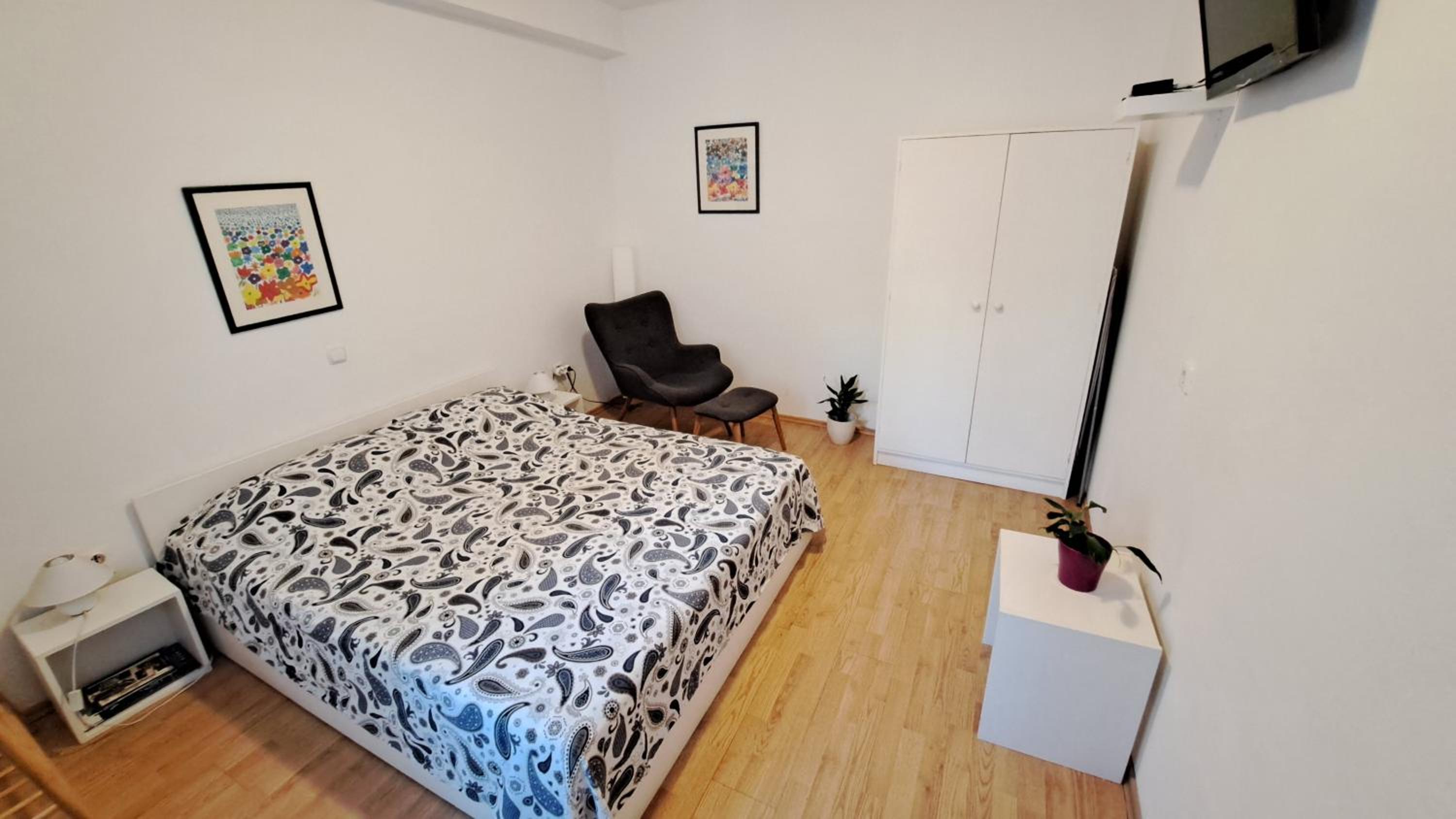 Studio with Balcony