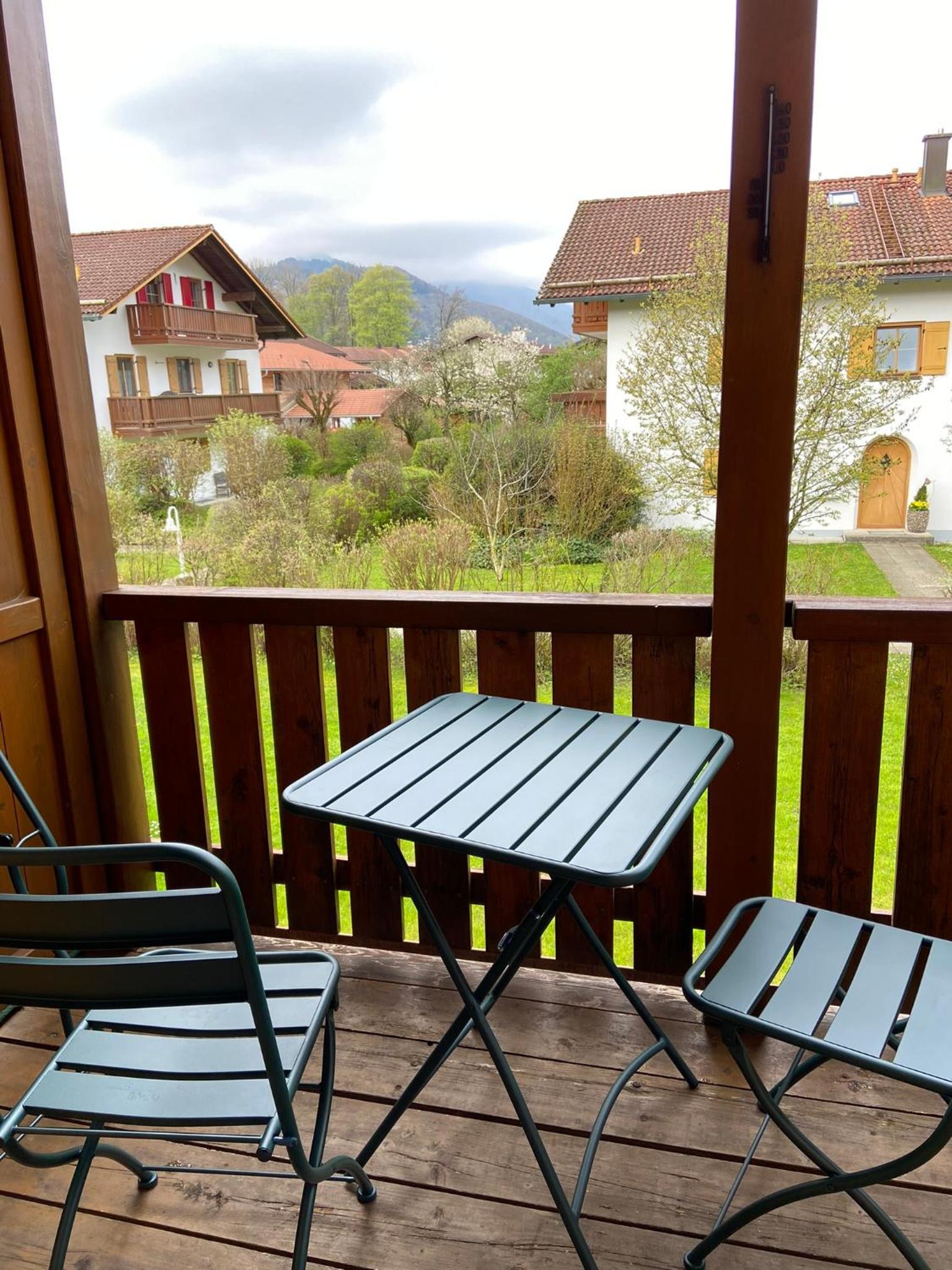 Apartment with Balcony photo 2