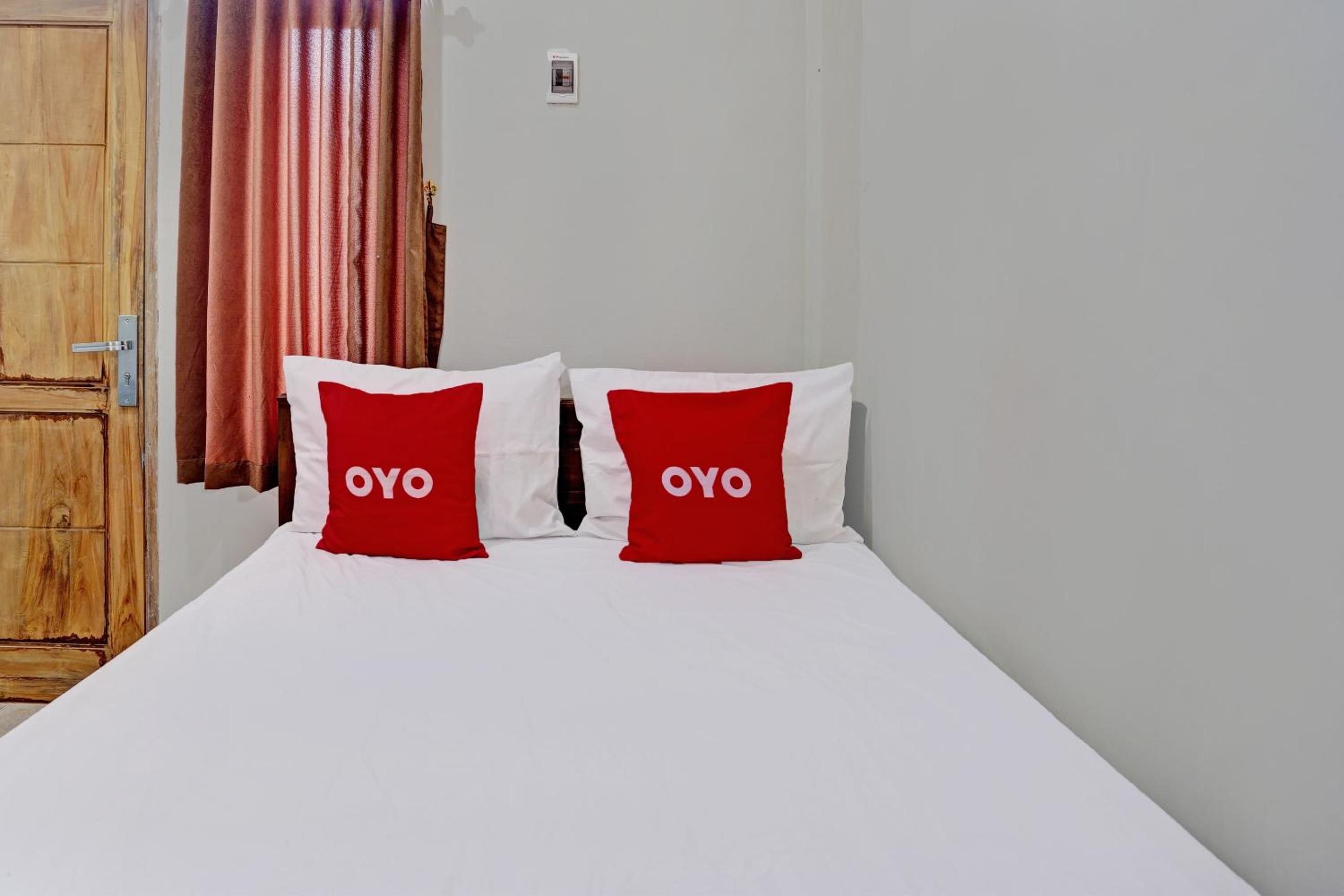 Economy Double Room photo 2