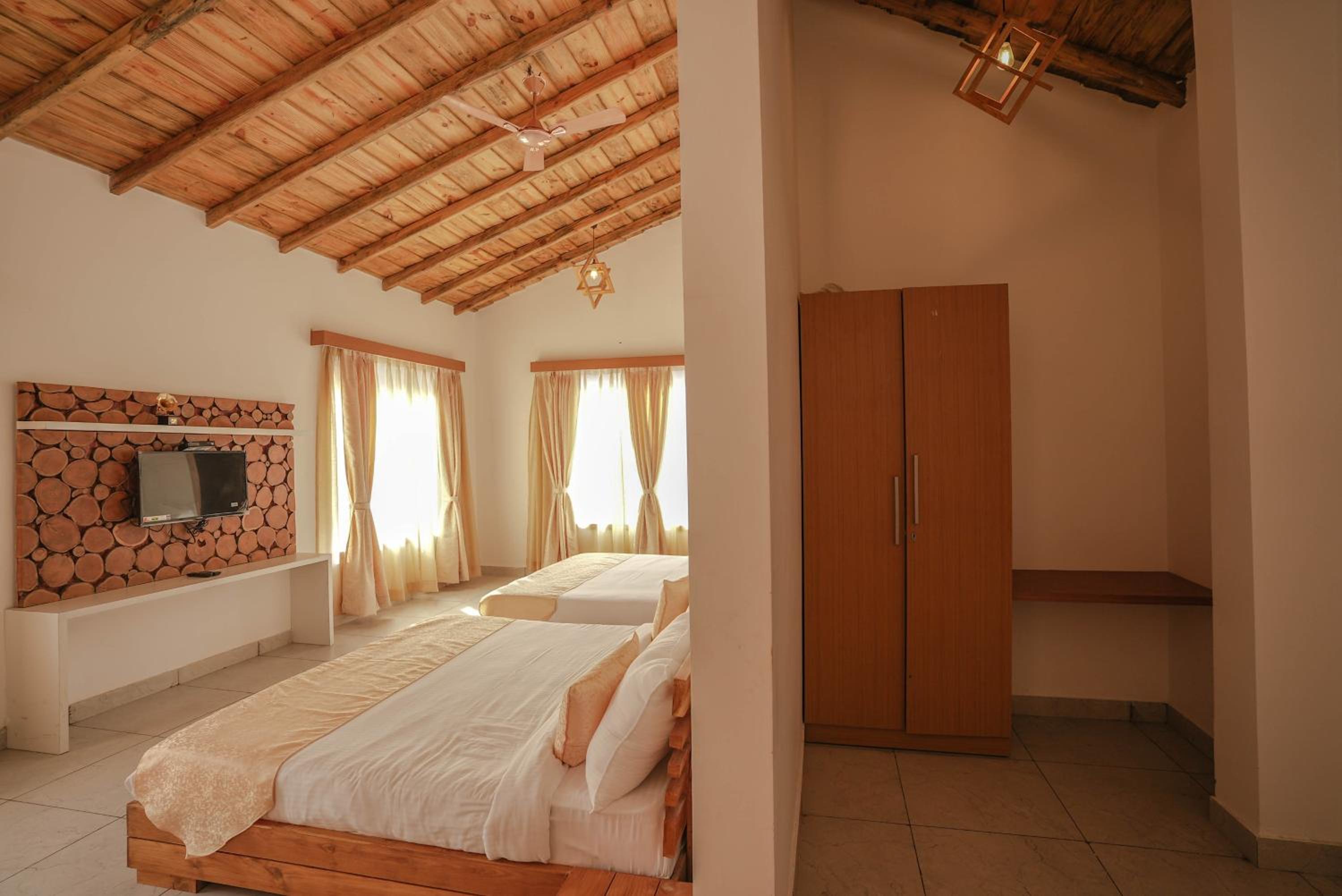 Family Room - Photo 3