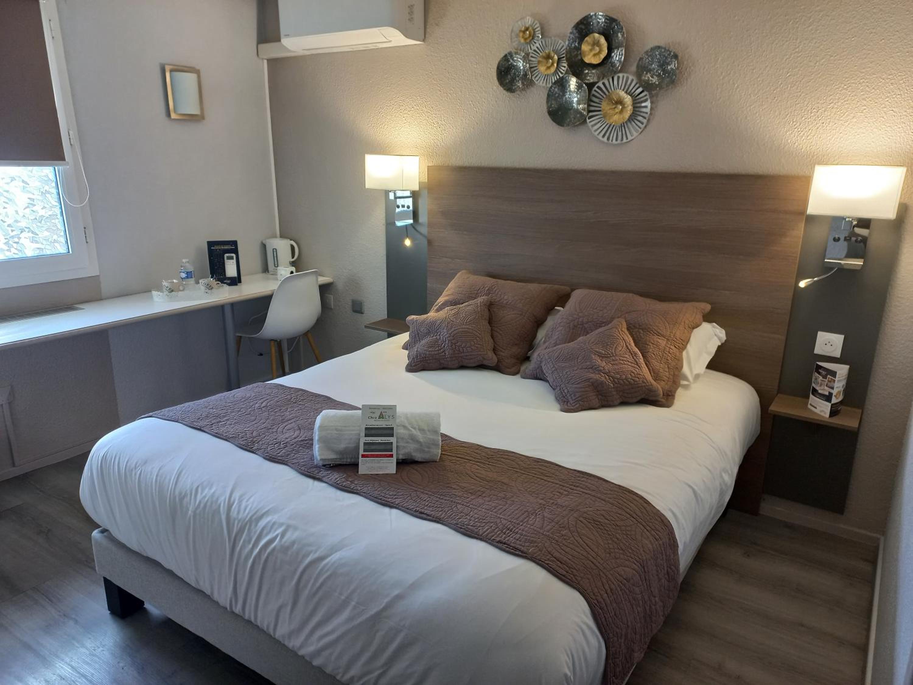 Superior Double Room - Photo 1