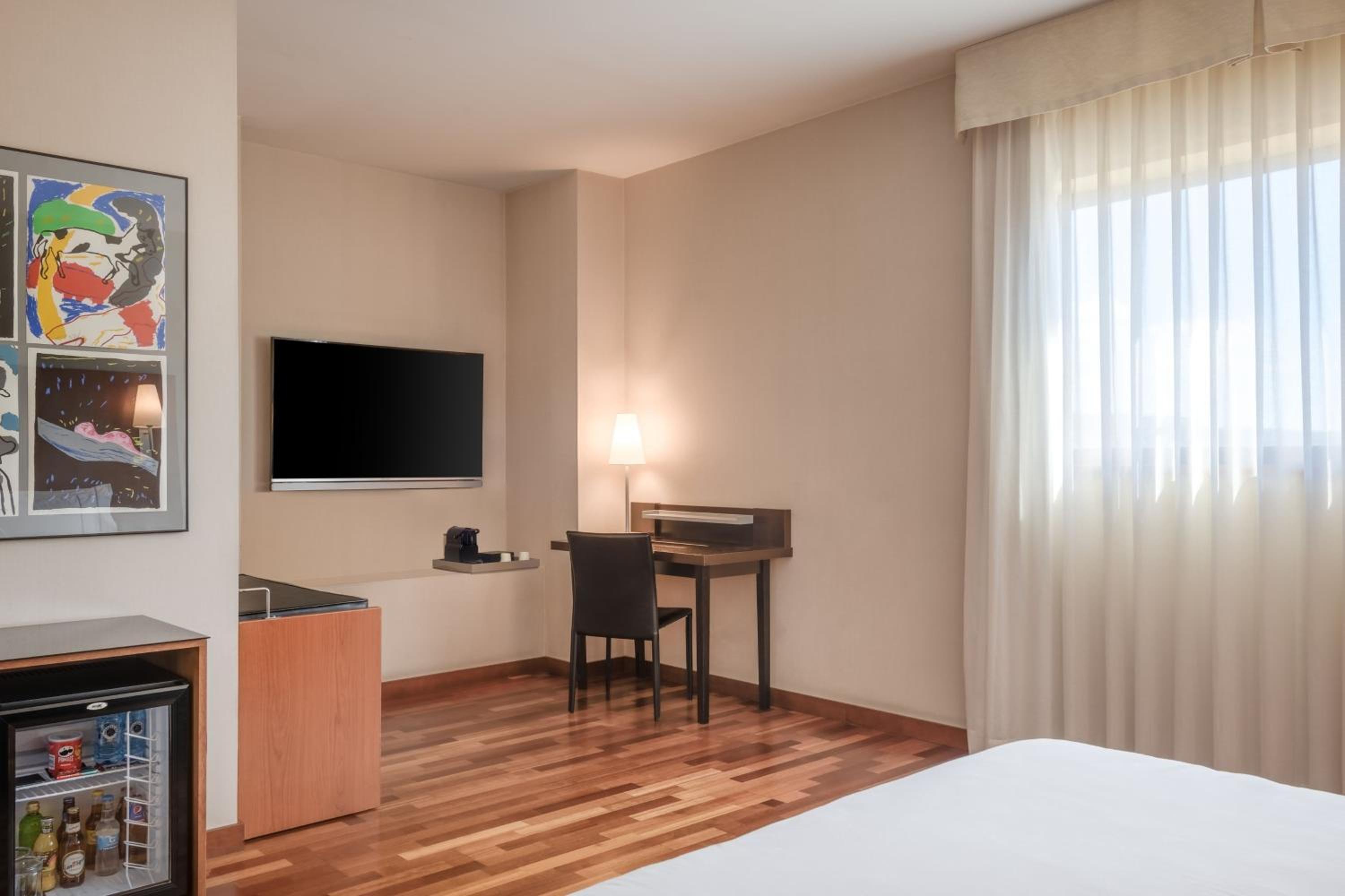Junior King Suite