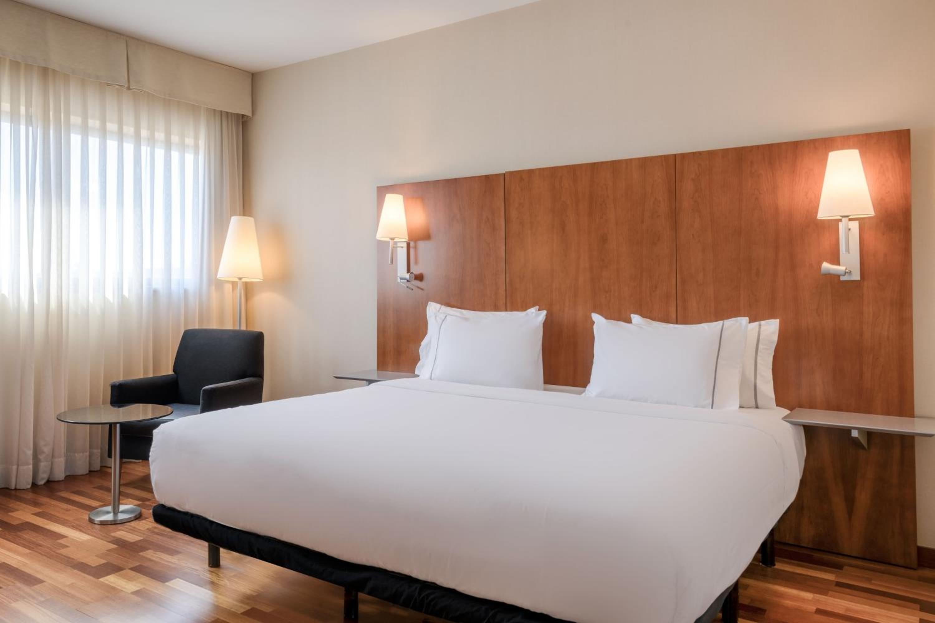 Junior King Suite