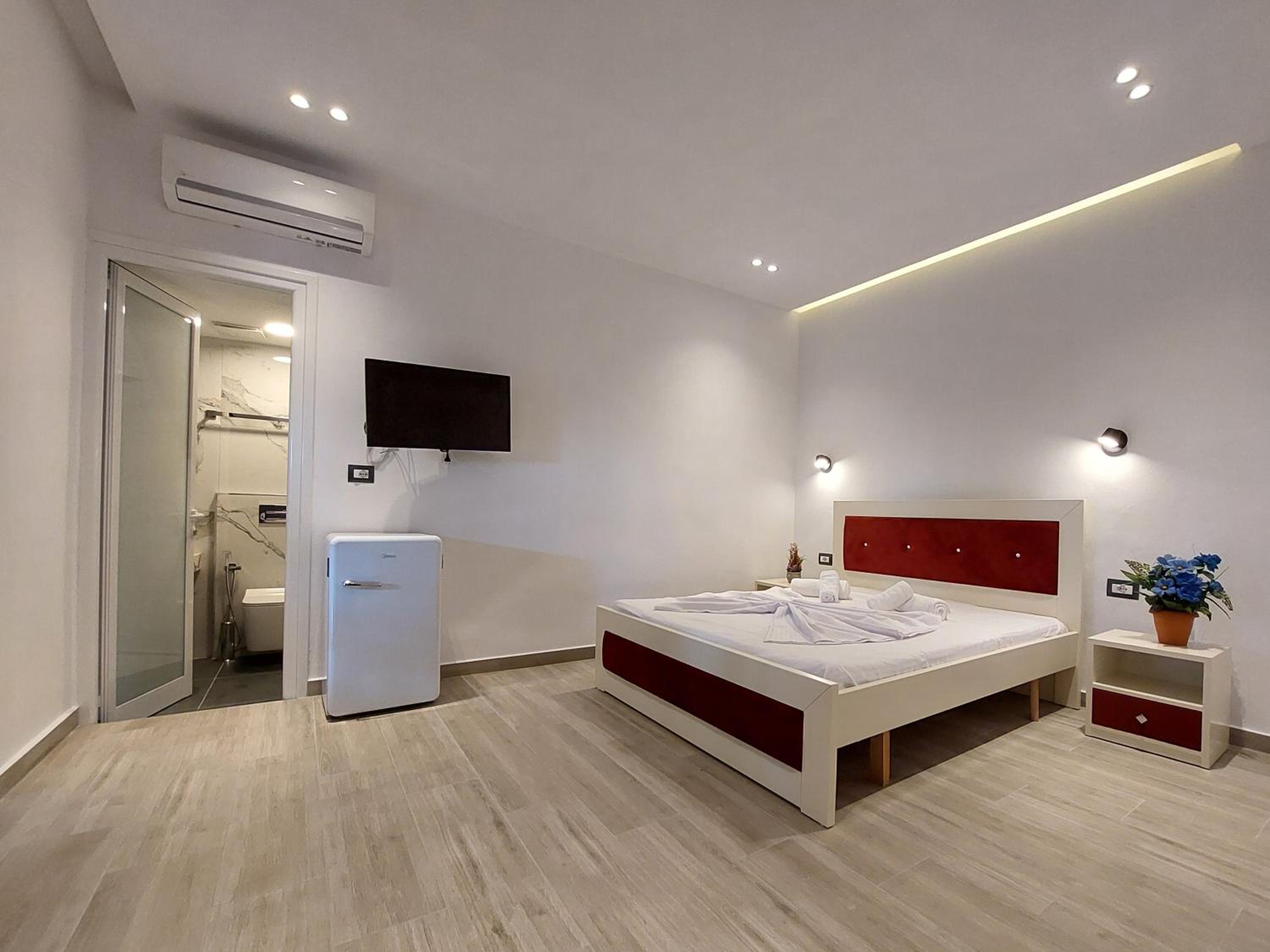 Deluxe Double or Twin Room with Balcony