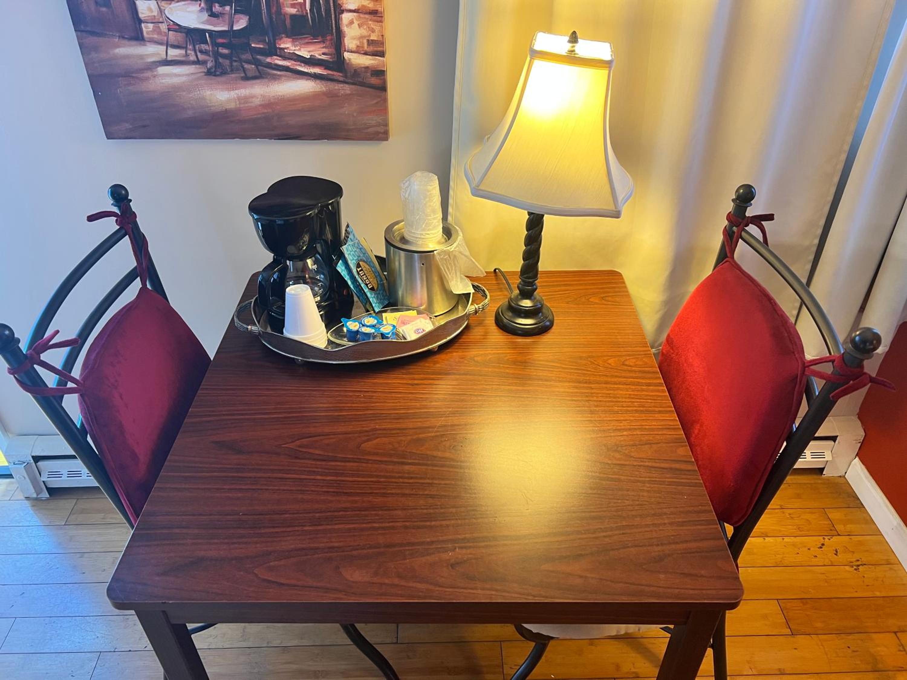 Standard King Room - Photo 4