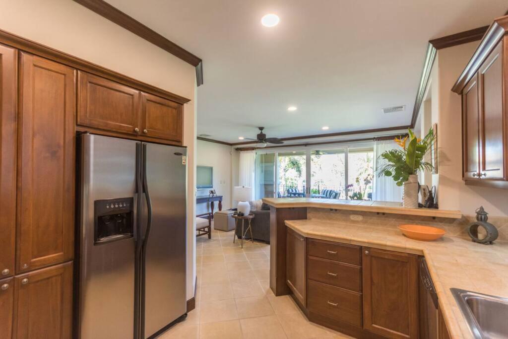 Three-Bedroom House photo 3