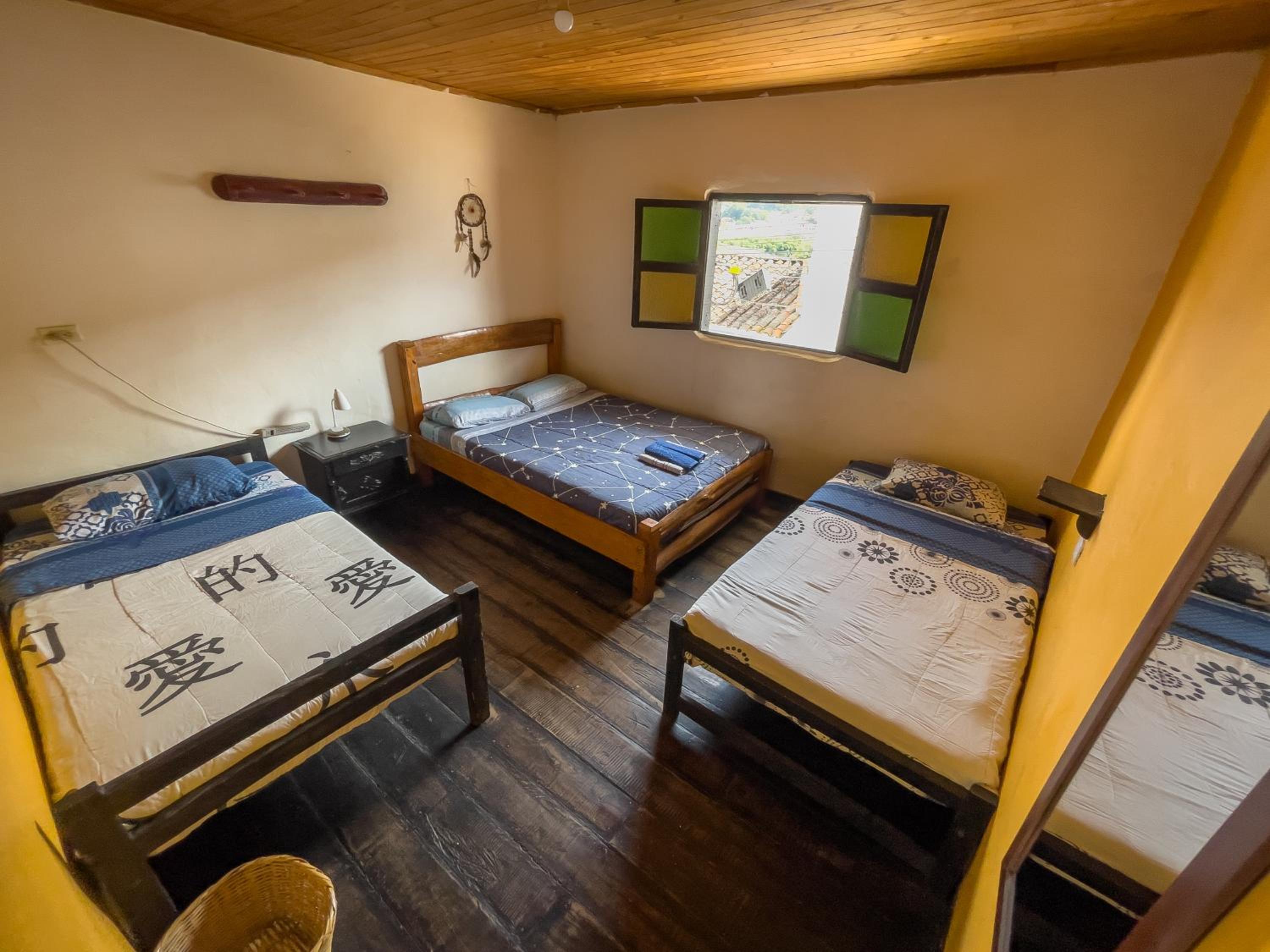 Economy Quadruple Room with Shared Bathroom photo 1