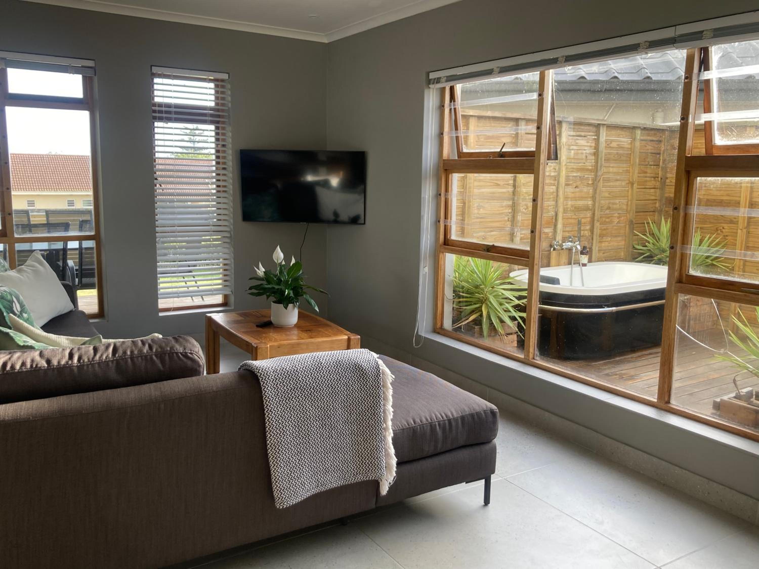 One-Bedroom Villa photo 2