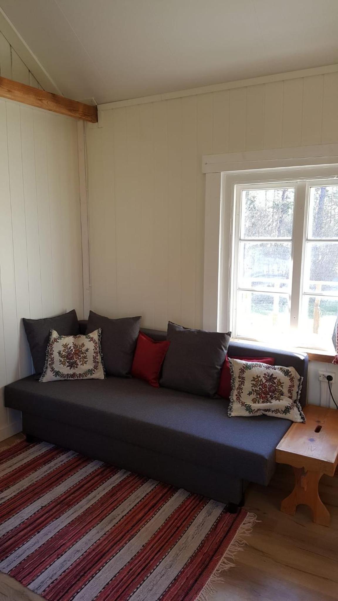 One-Bedroom House photo 1