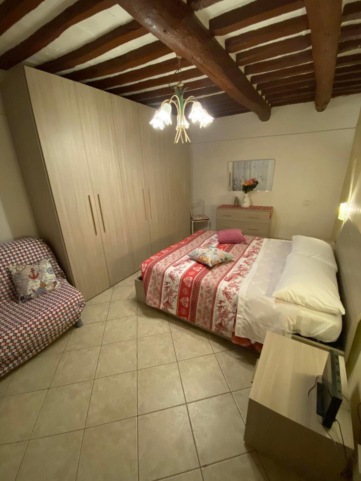 One-Bedroom House photo 1