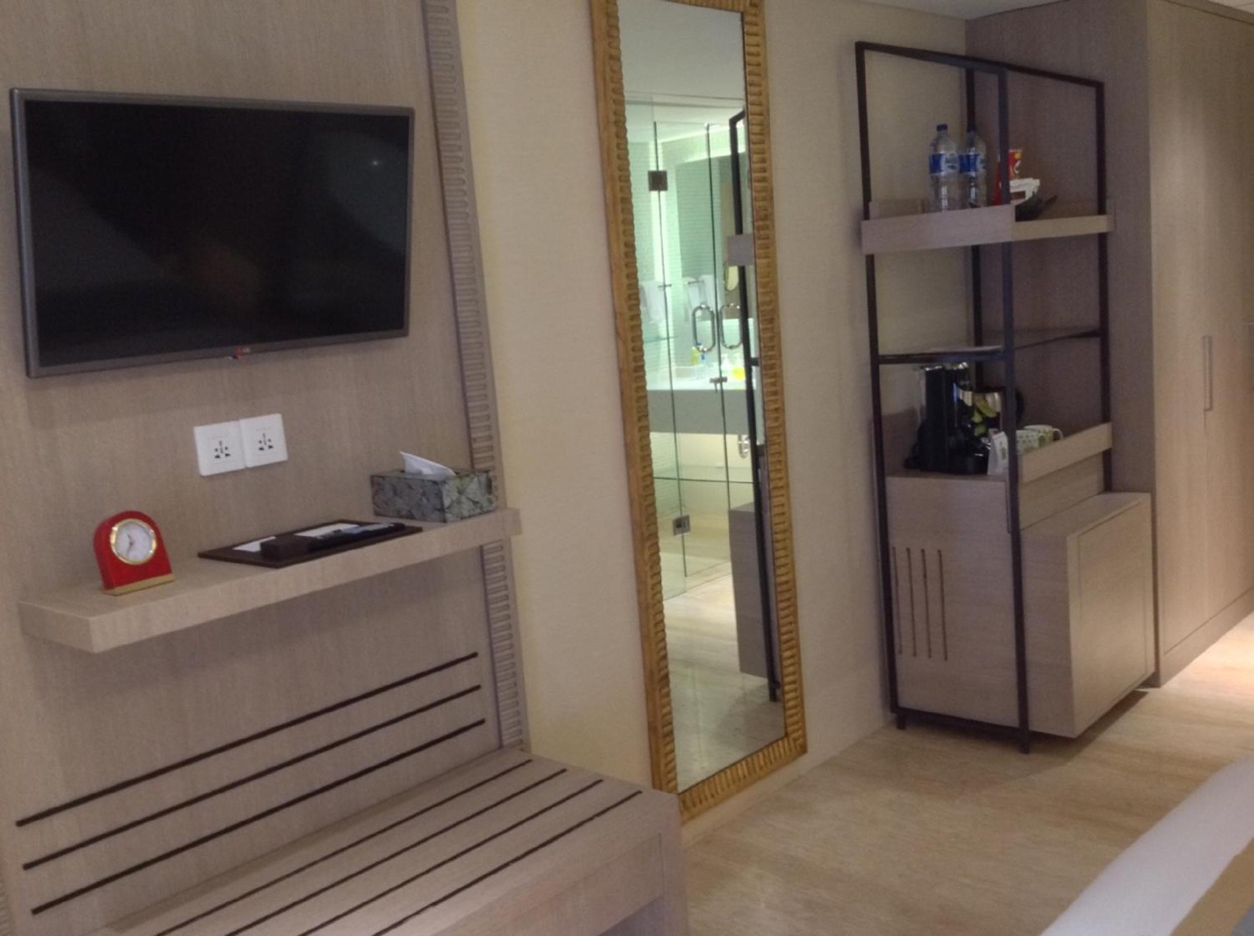 Superior Plus King Room - Room Only