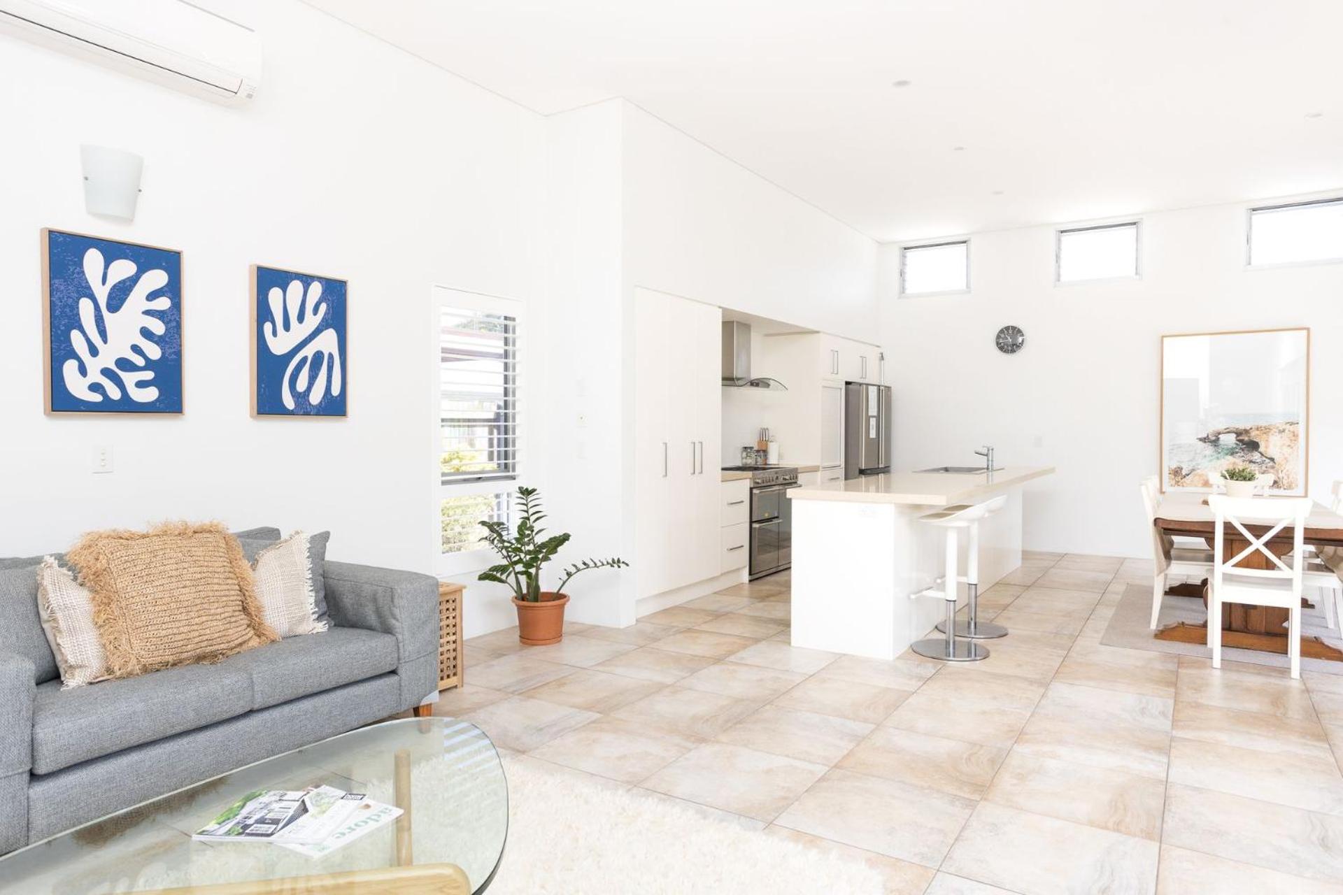 Three-Bedroom House photo 2