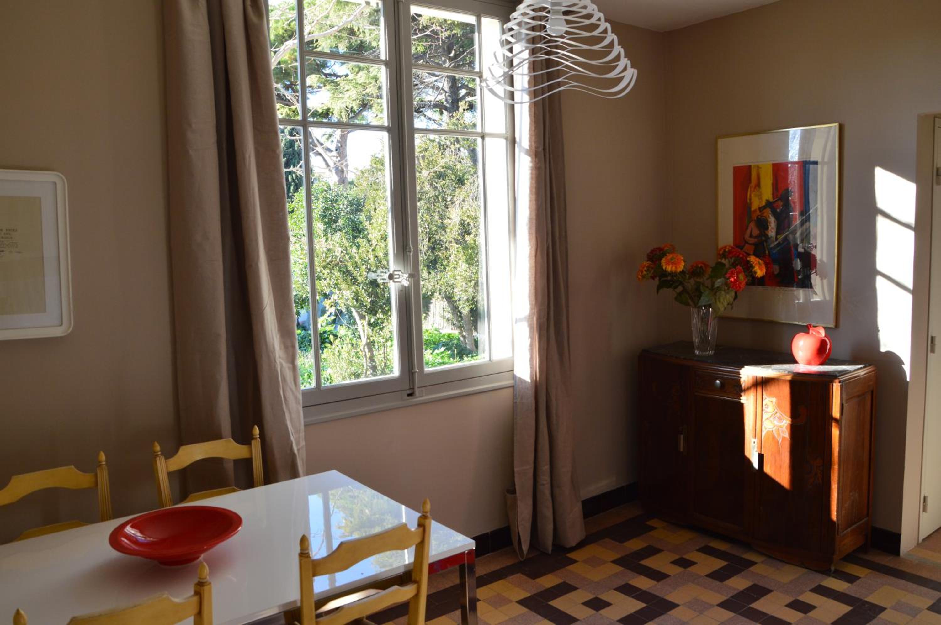 One-Bedroom Apartment with Garden View photo 2