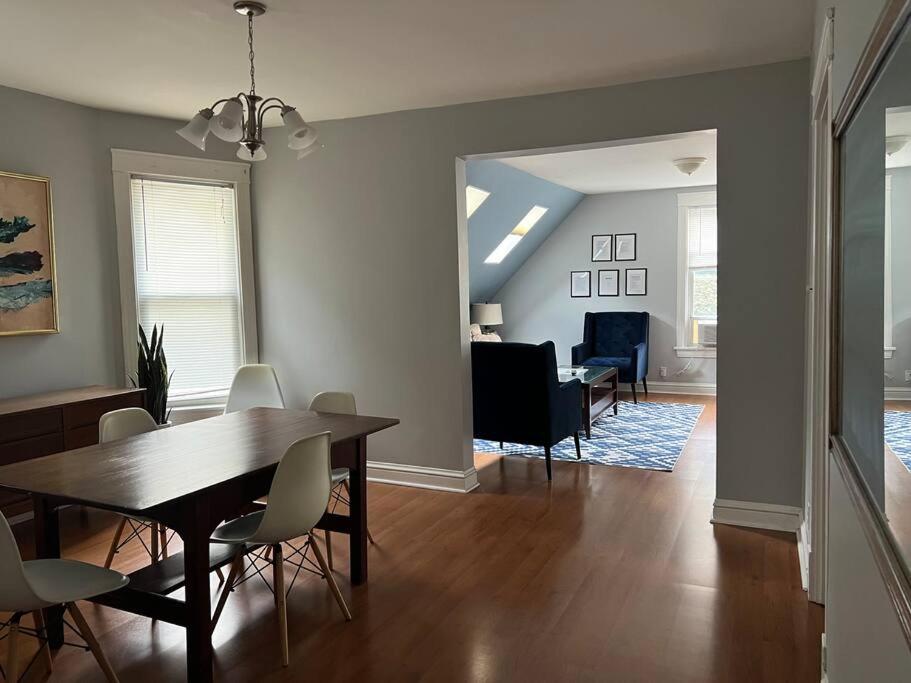 Two-Bedroom Apartment photo 2