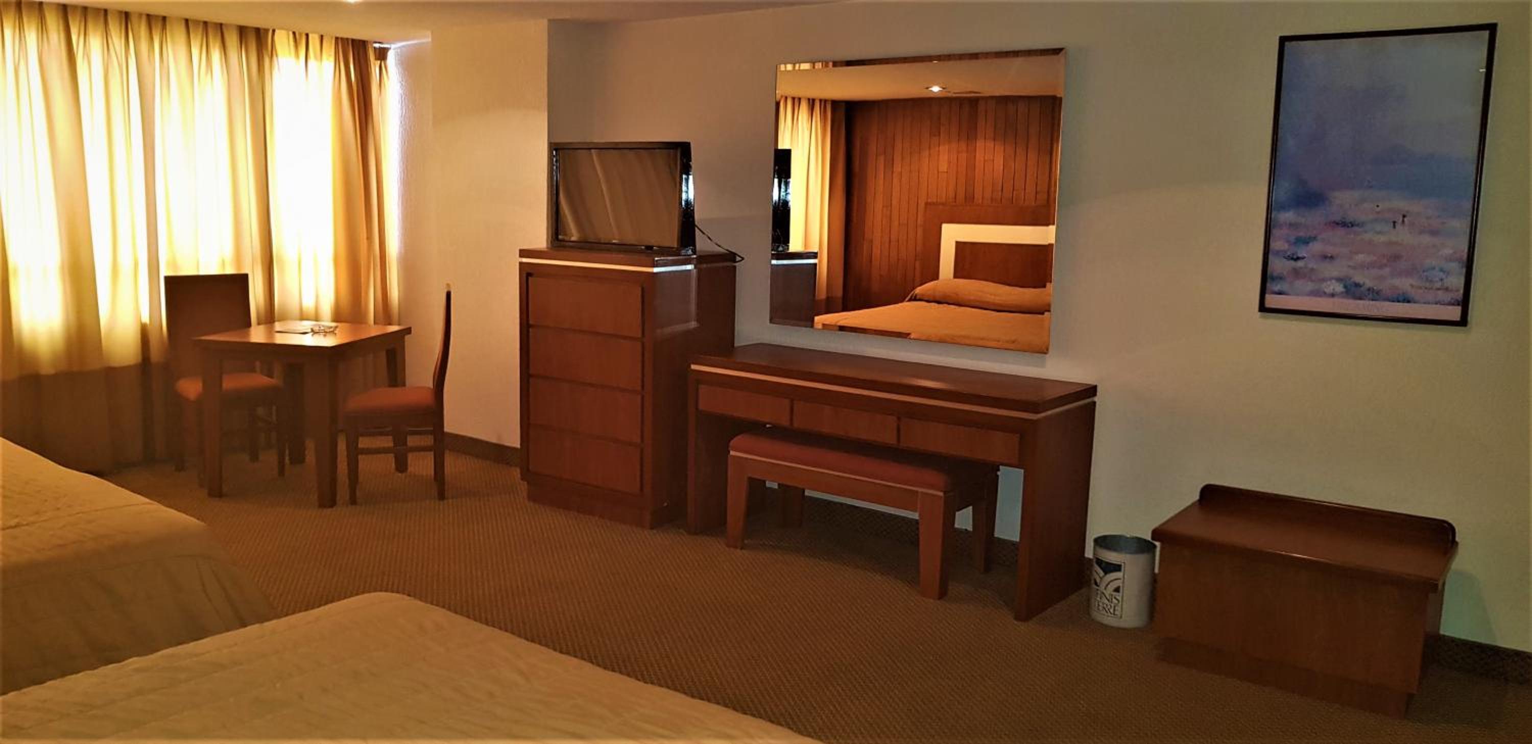 Deluxe Double Room with Two Double Beds photo 3