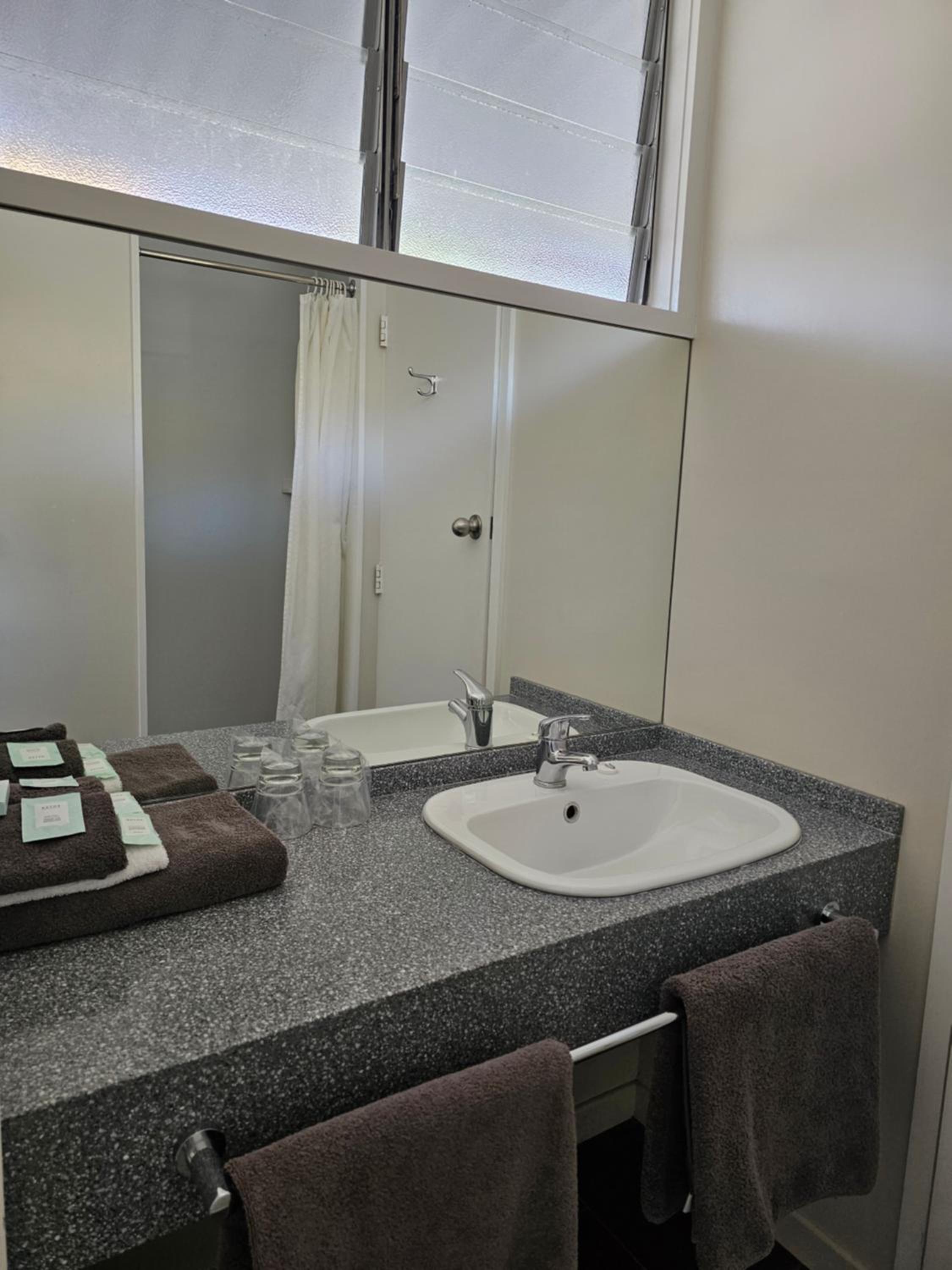 Deluxe Room - Photo 3