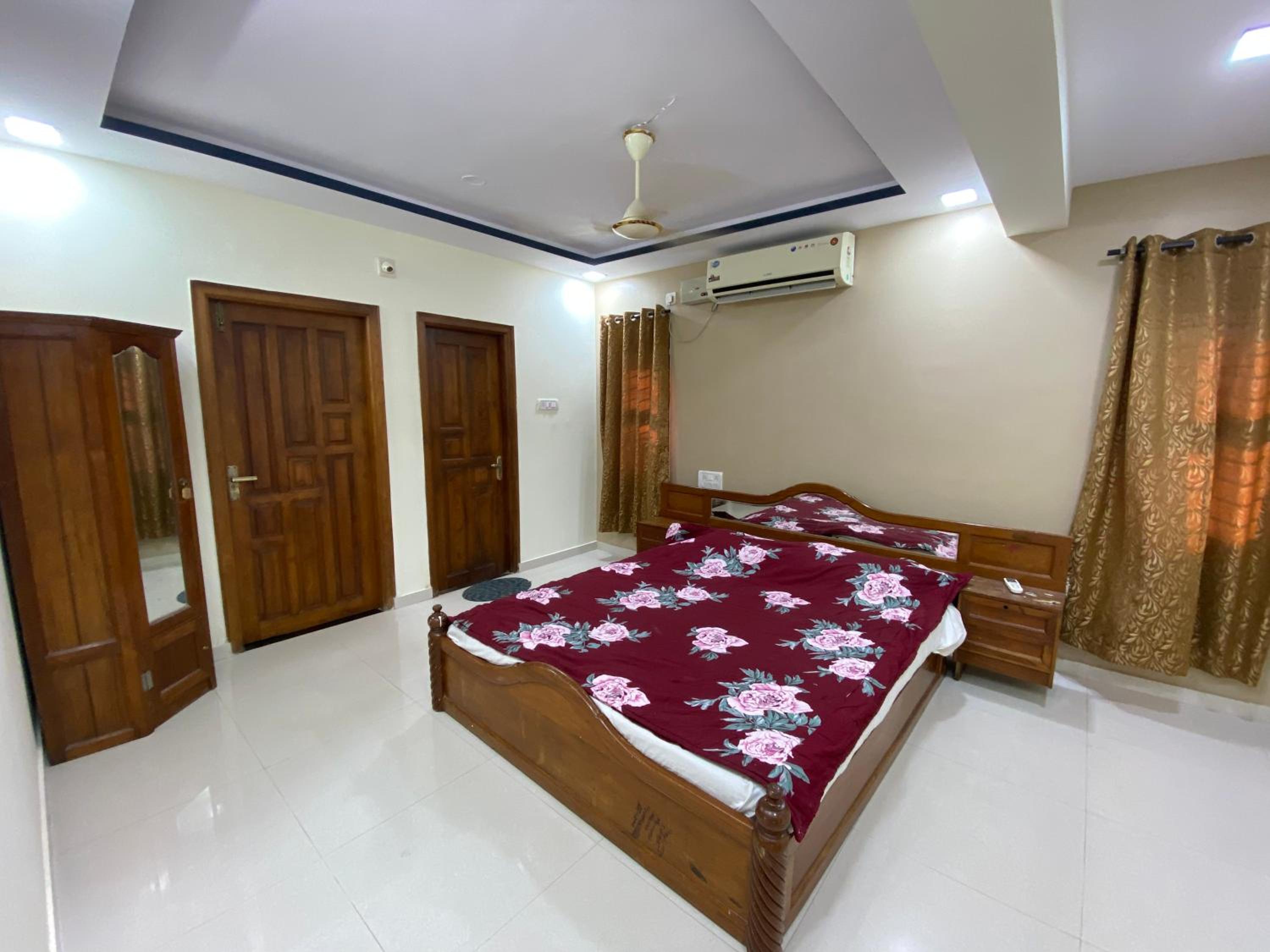 Three-Bedroom Deluxe Apartment photo 3