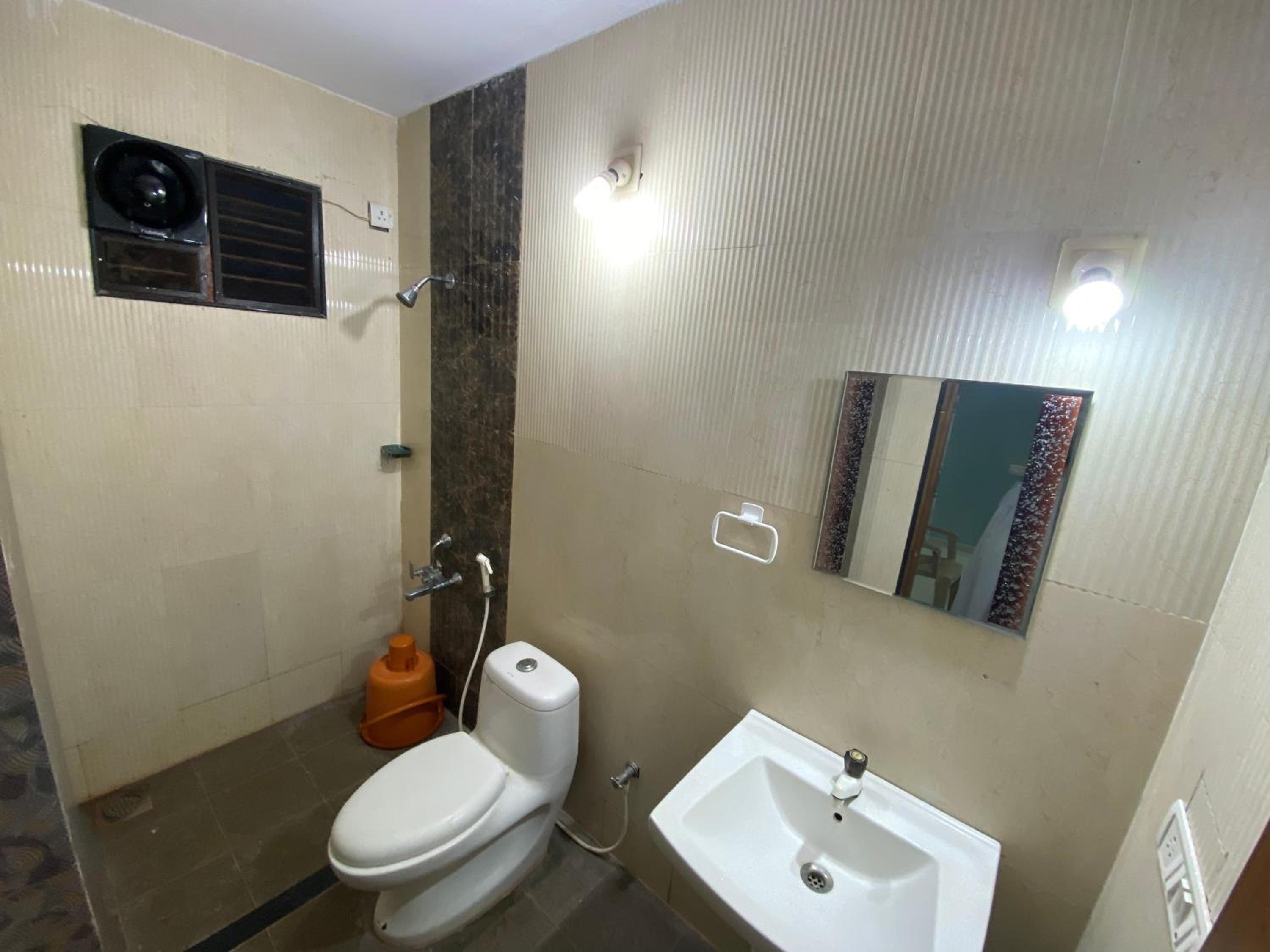 Three-Bedroom Deluxe Apartment photo 2
