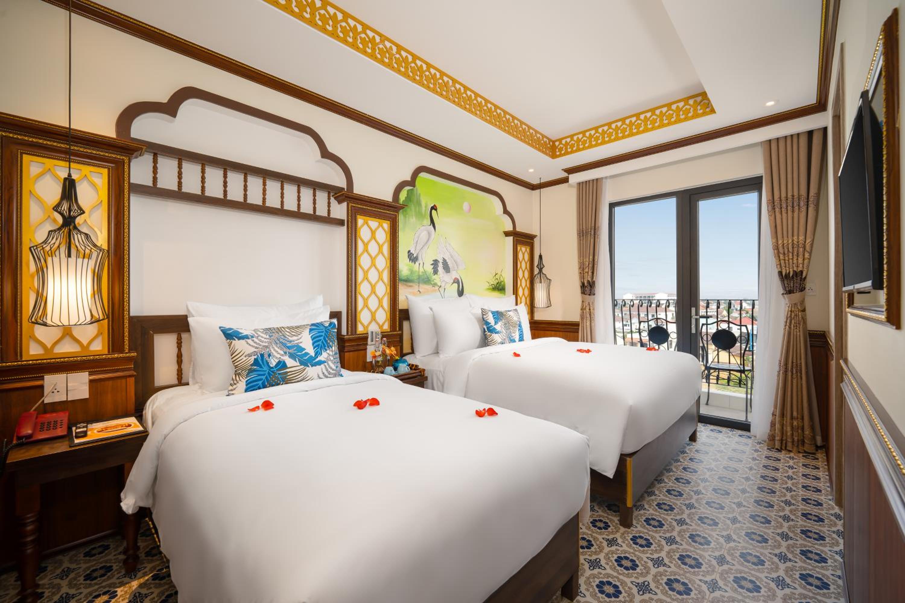 Premium Family Connecting Room, Balcony with Riverside View - Photo 4