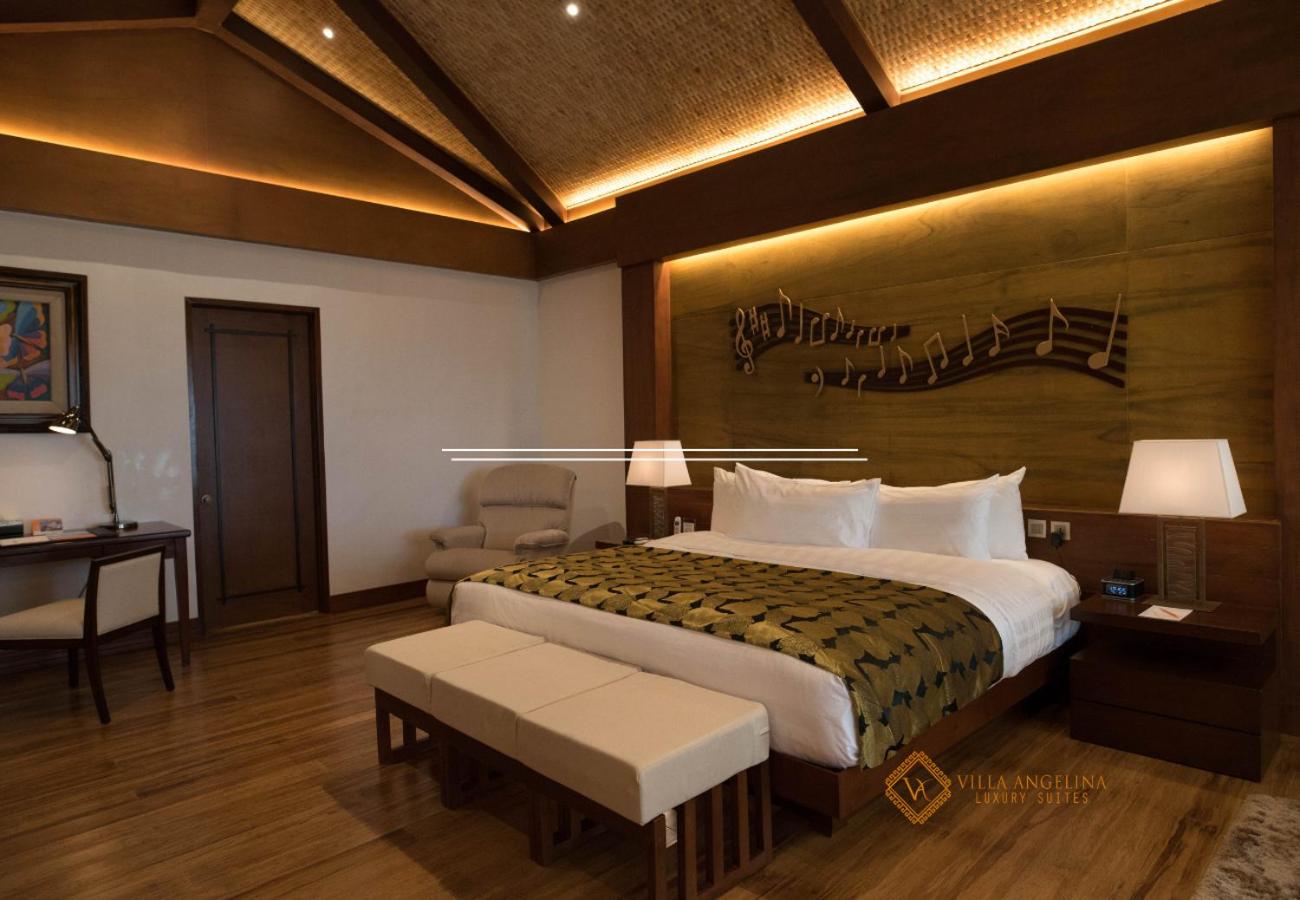 Superior Suite with Sea View photo 1