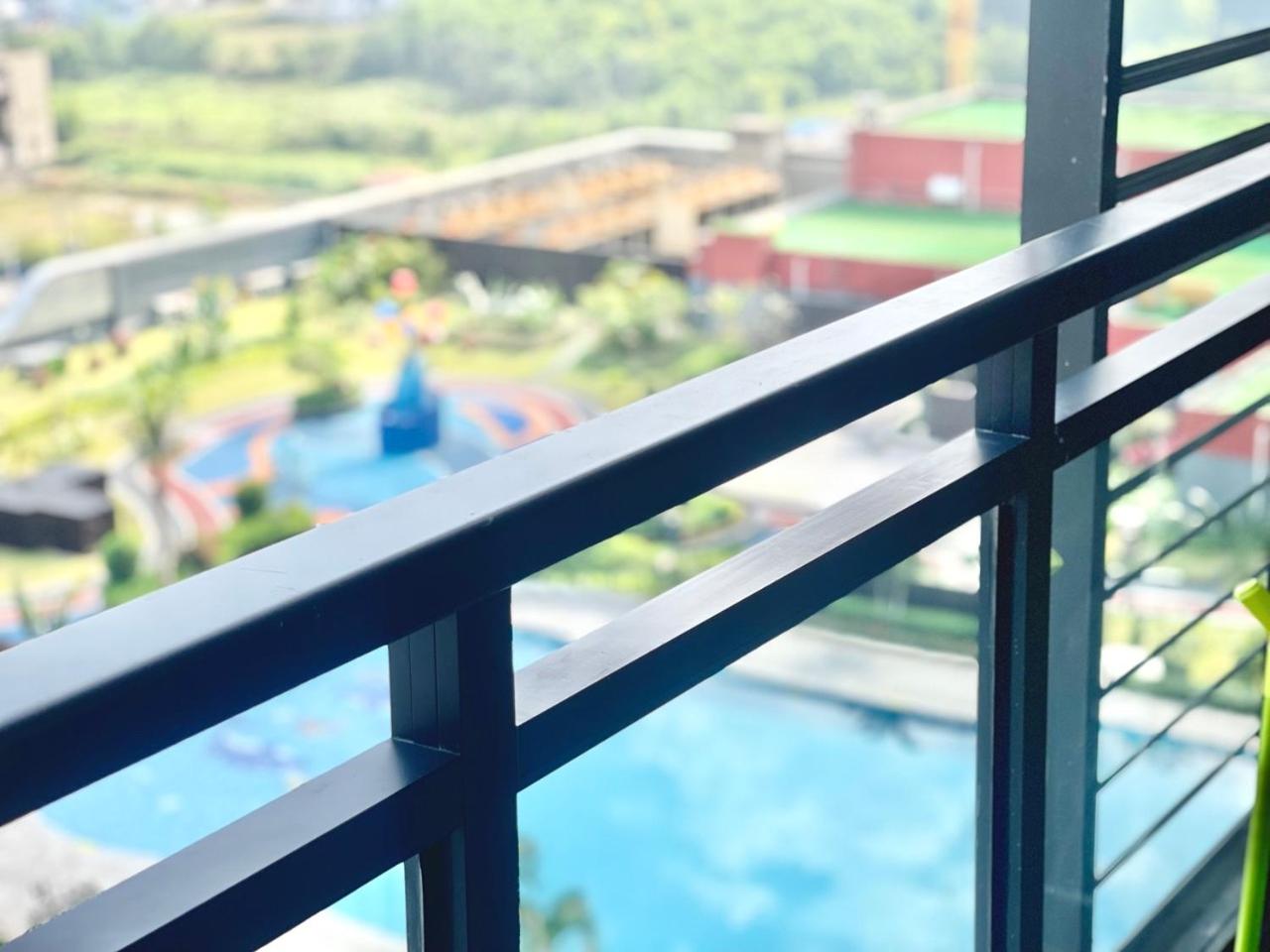 Studio with Pool View photo 2