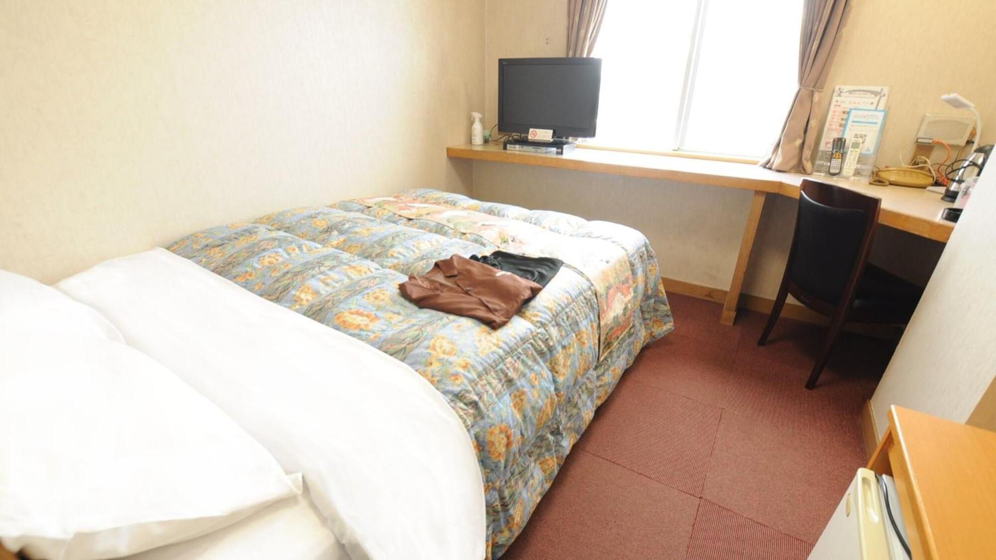 Double Room - Smoking photo 1
