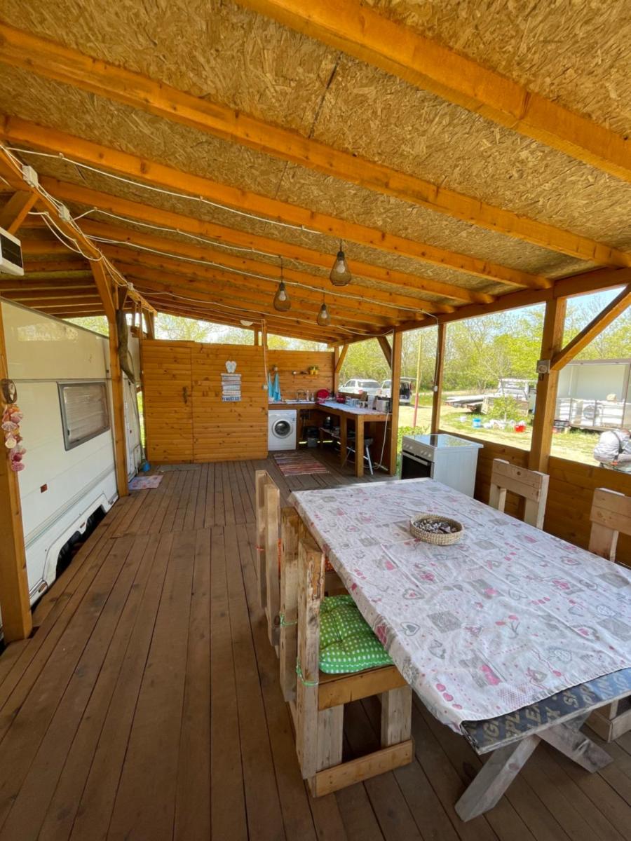Mobile Home photo 1