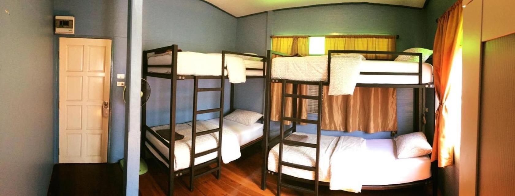 Bed in 4-Bed Mixed Dormitory Room with Shared Bathroom photo 3