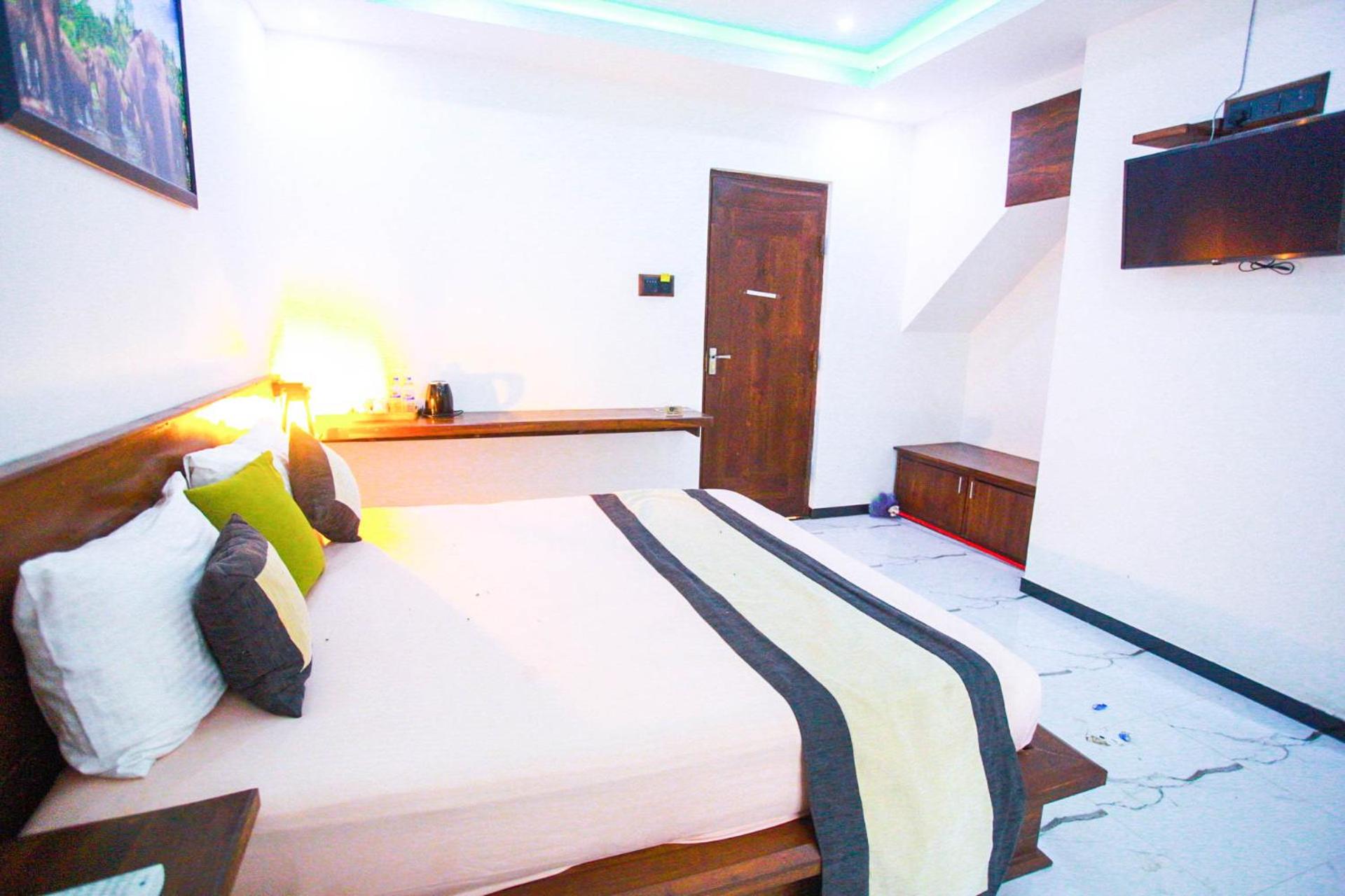 Deluxe Queen Room photo 2