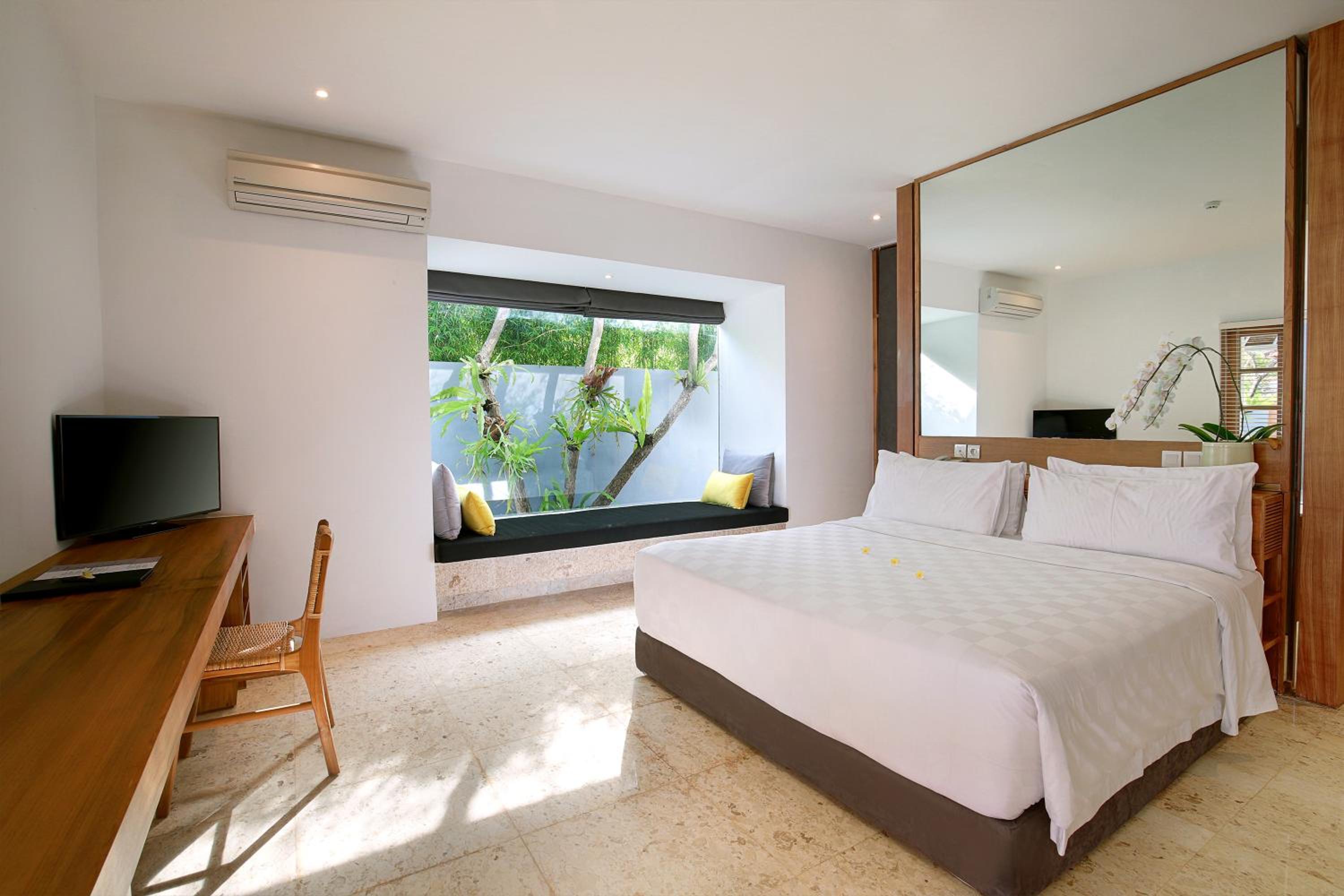 Two-Bedroom Pool Villa - Photo 5