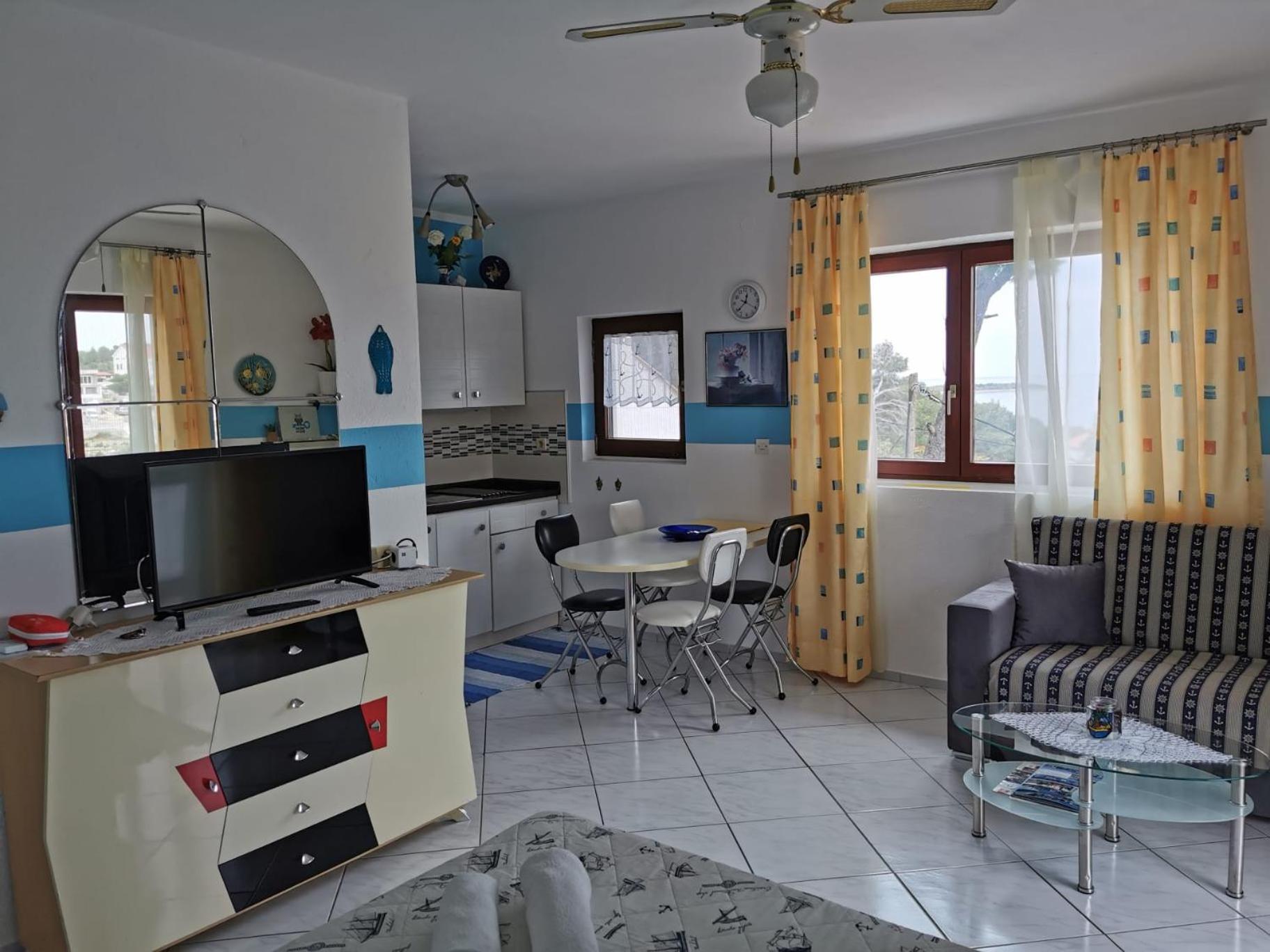 Studio Apartment with Sea View photo 1