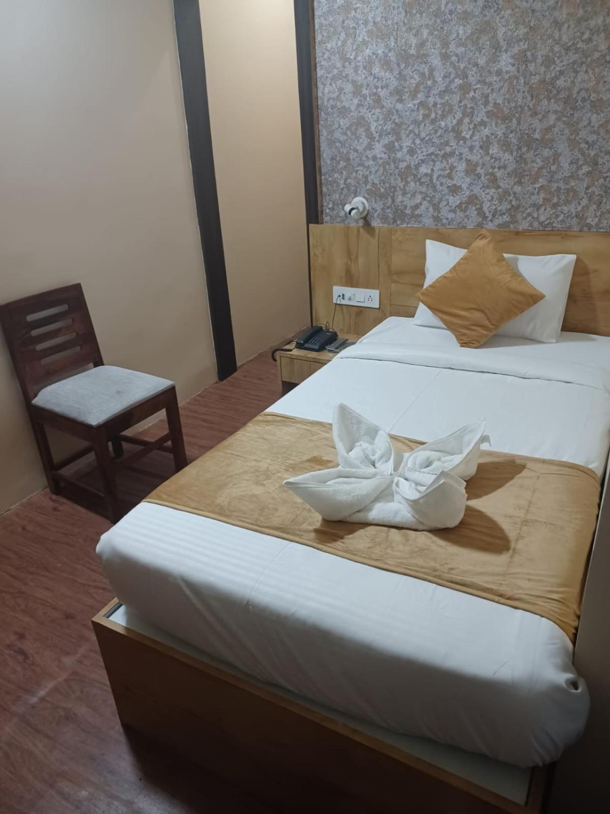 Deluxe Single Room