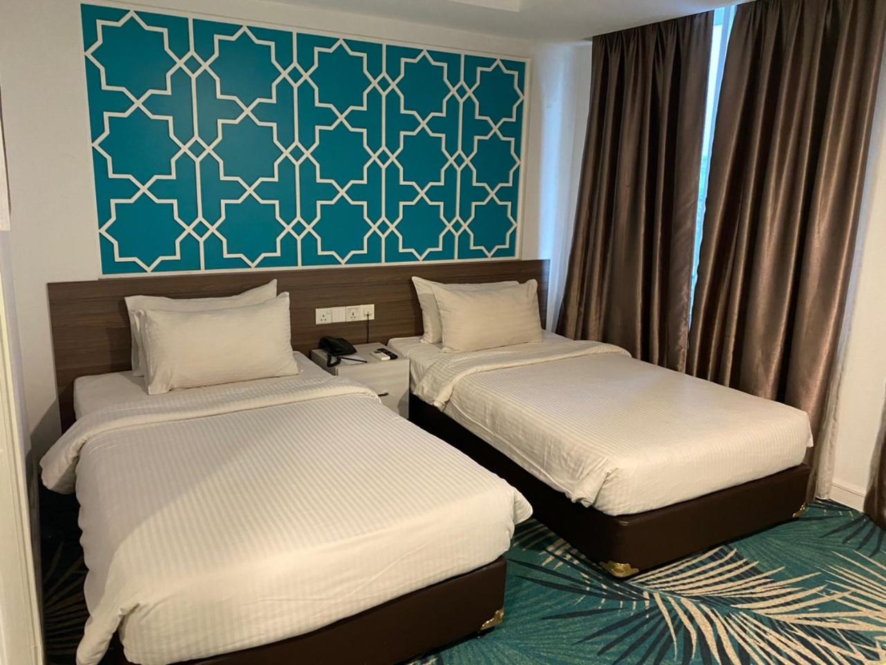 Deluxe Twin Room photo 3