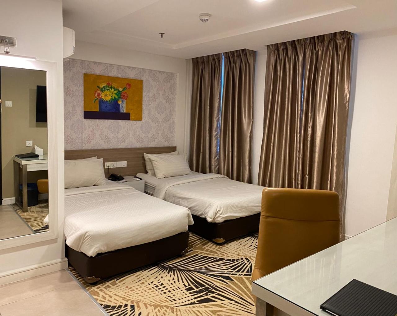 Deluxe Twin Room