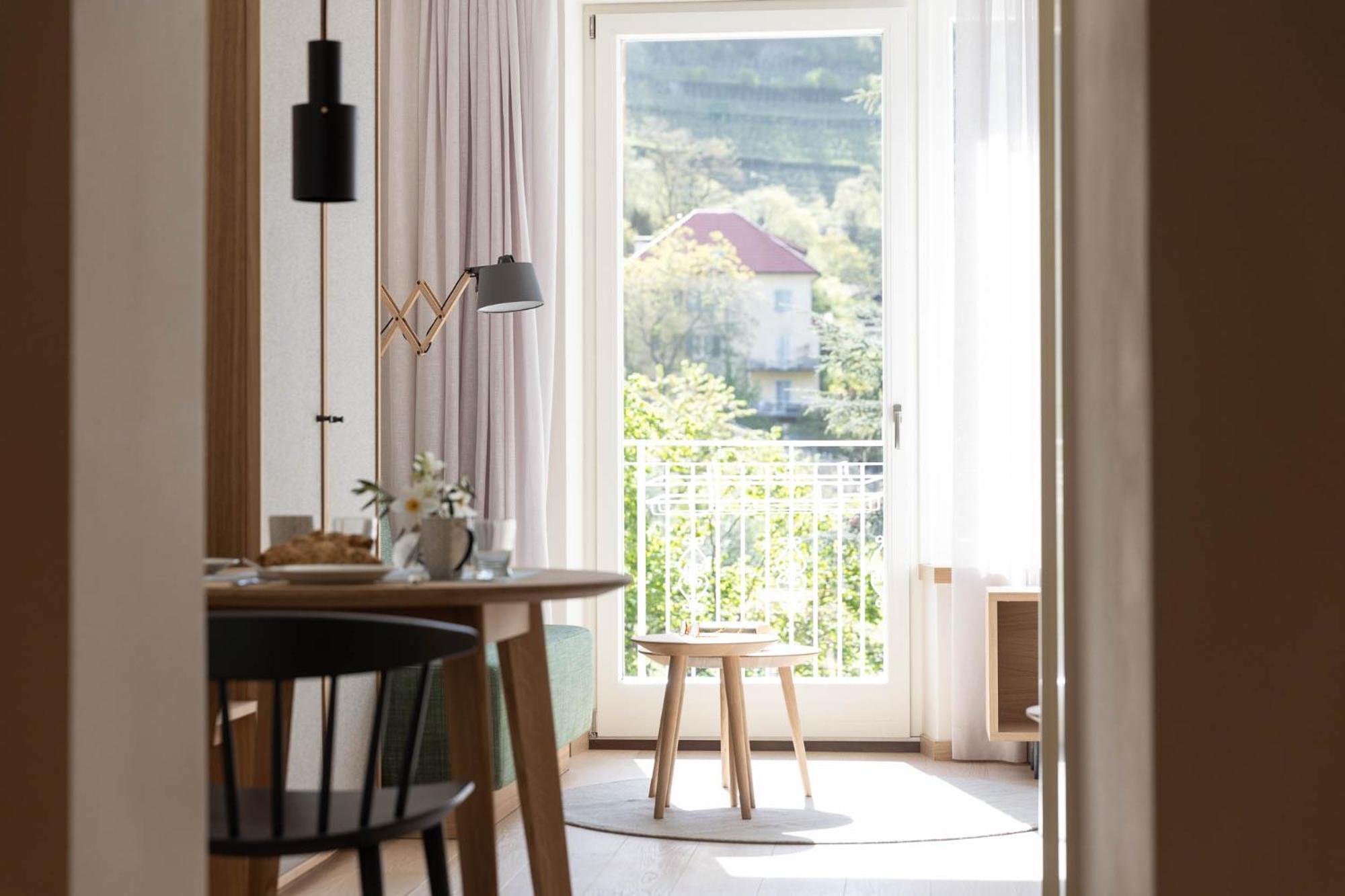 Studio Apartment with Balcony photo 1