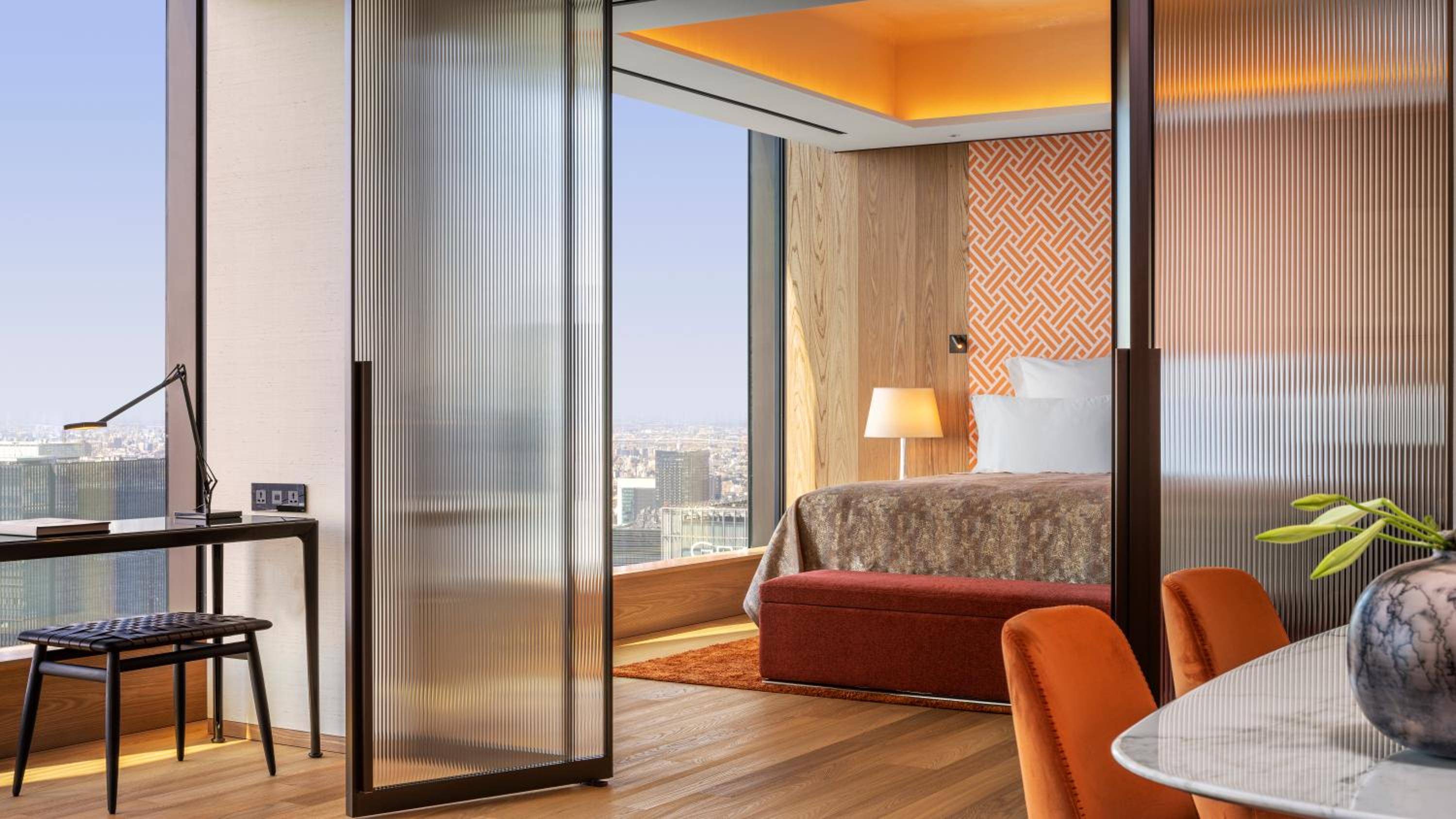 One-Bedroom Superior King Suite with Skyline View