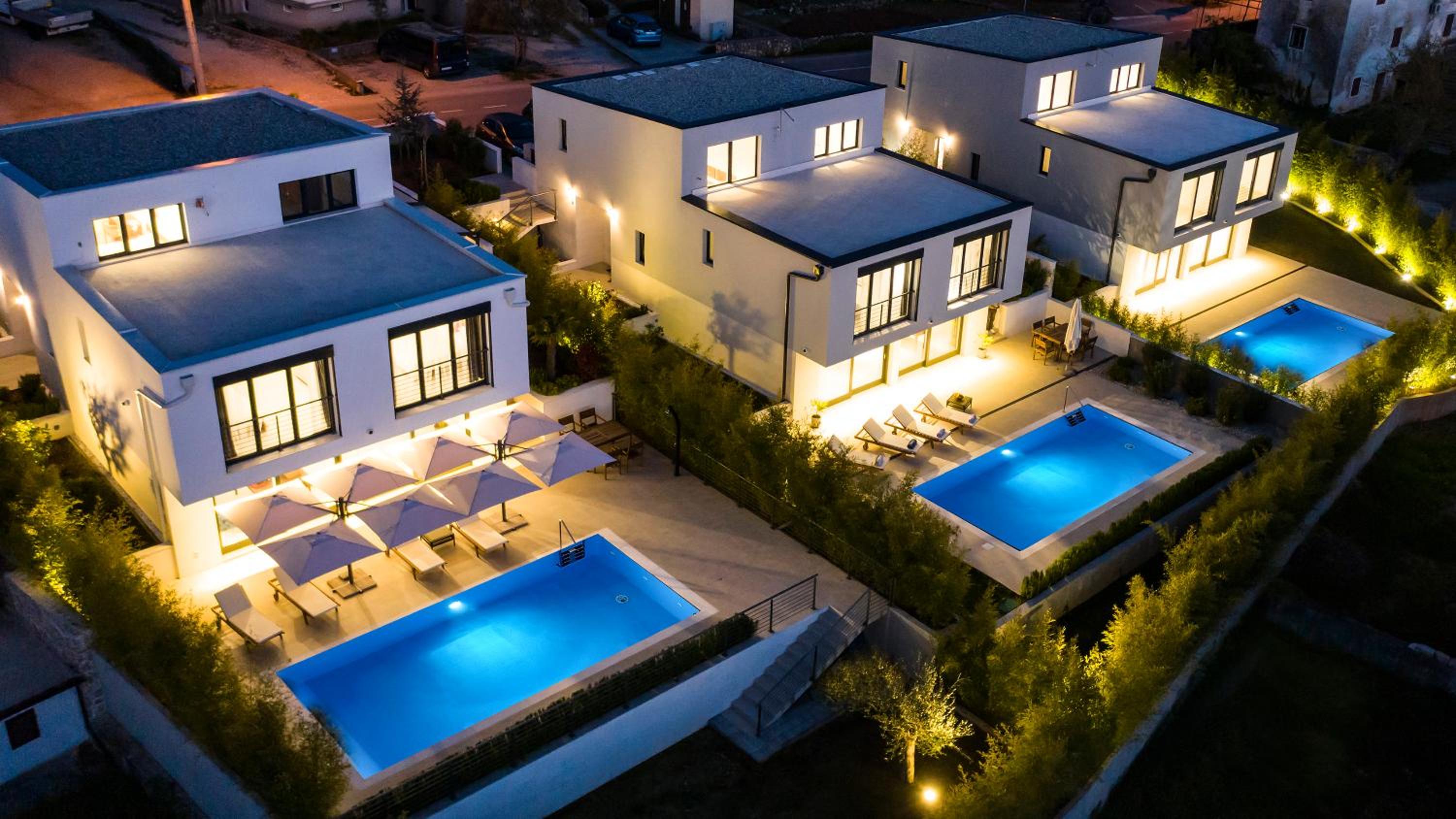 Villa photo 2