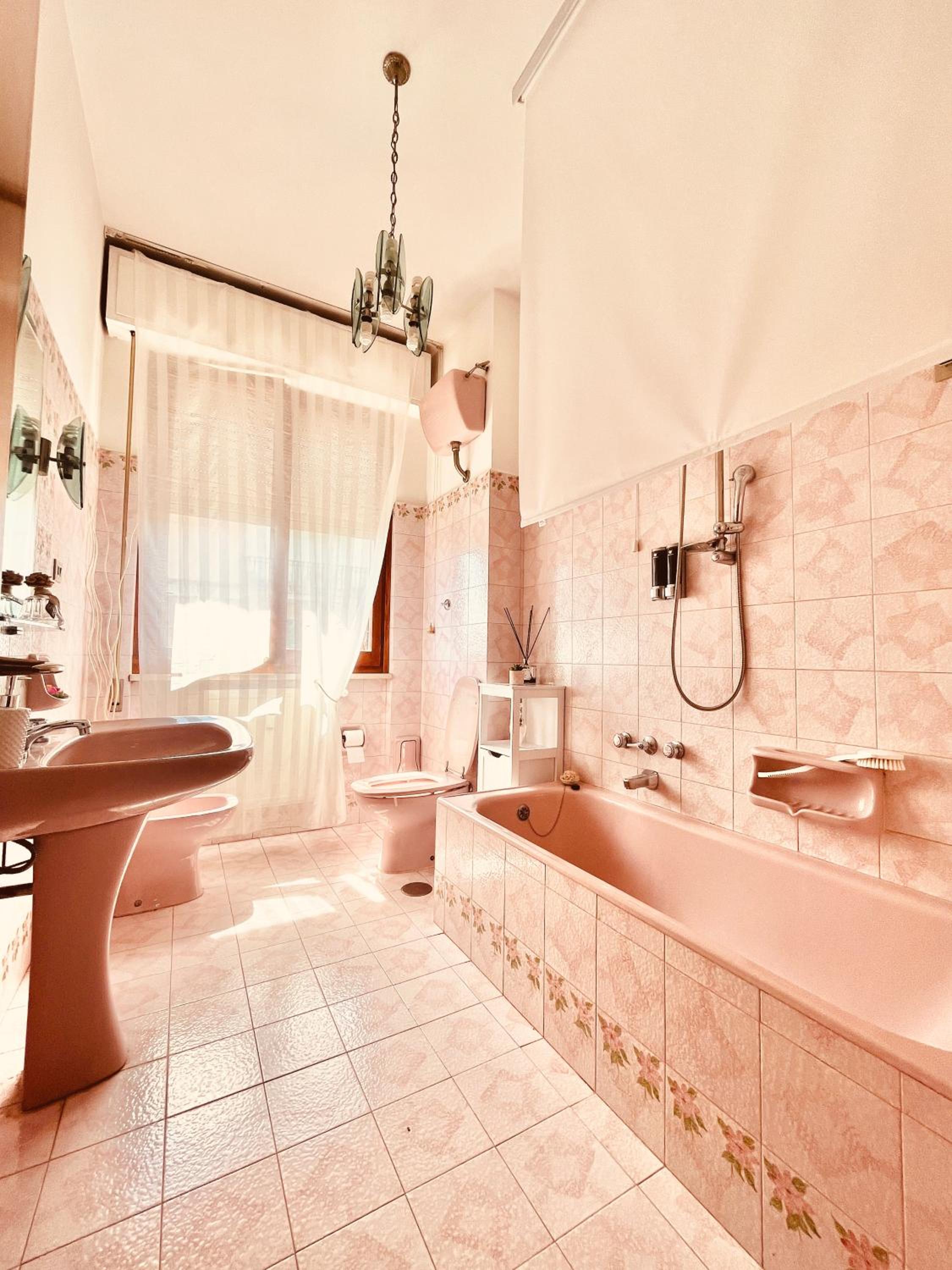 Double Room with Shared Bathroom photo 3