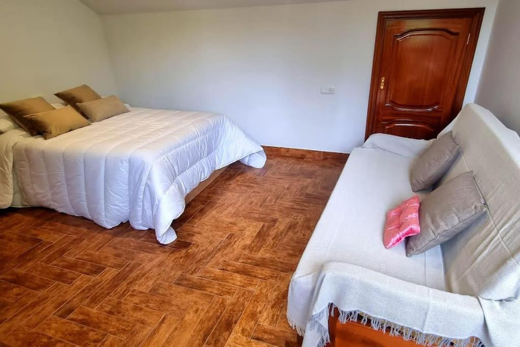 Casa de cuatro habitaciones