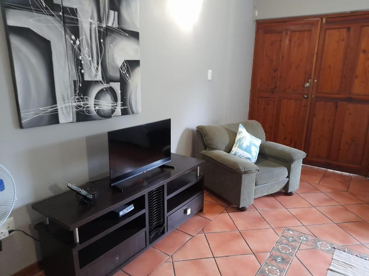 Family Room with Bath photo 1