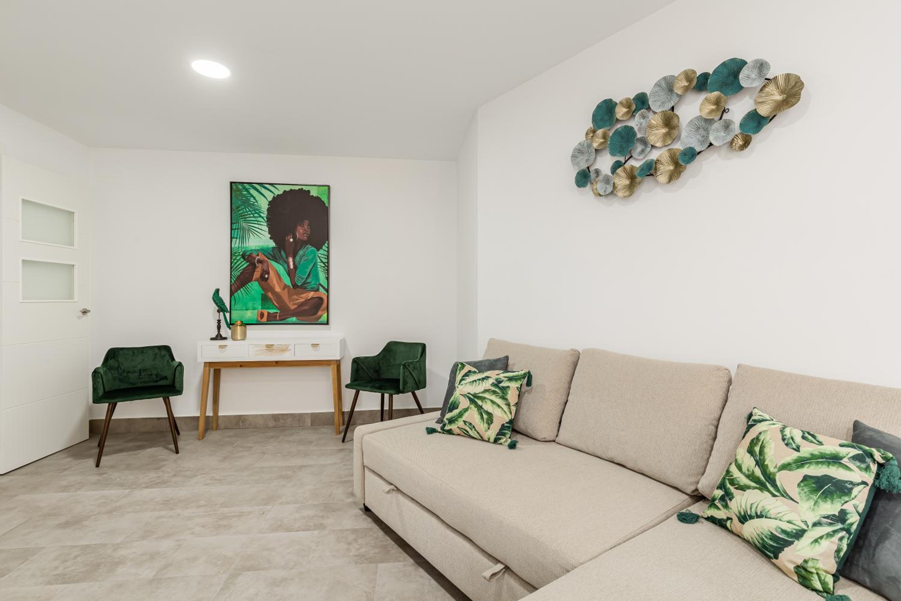 One-Bedroom Apartment