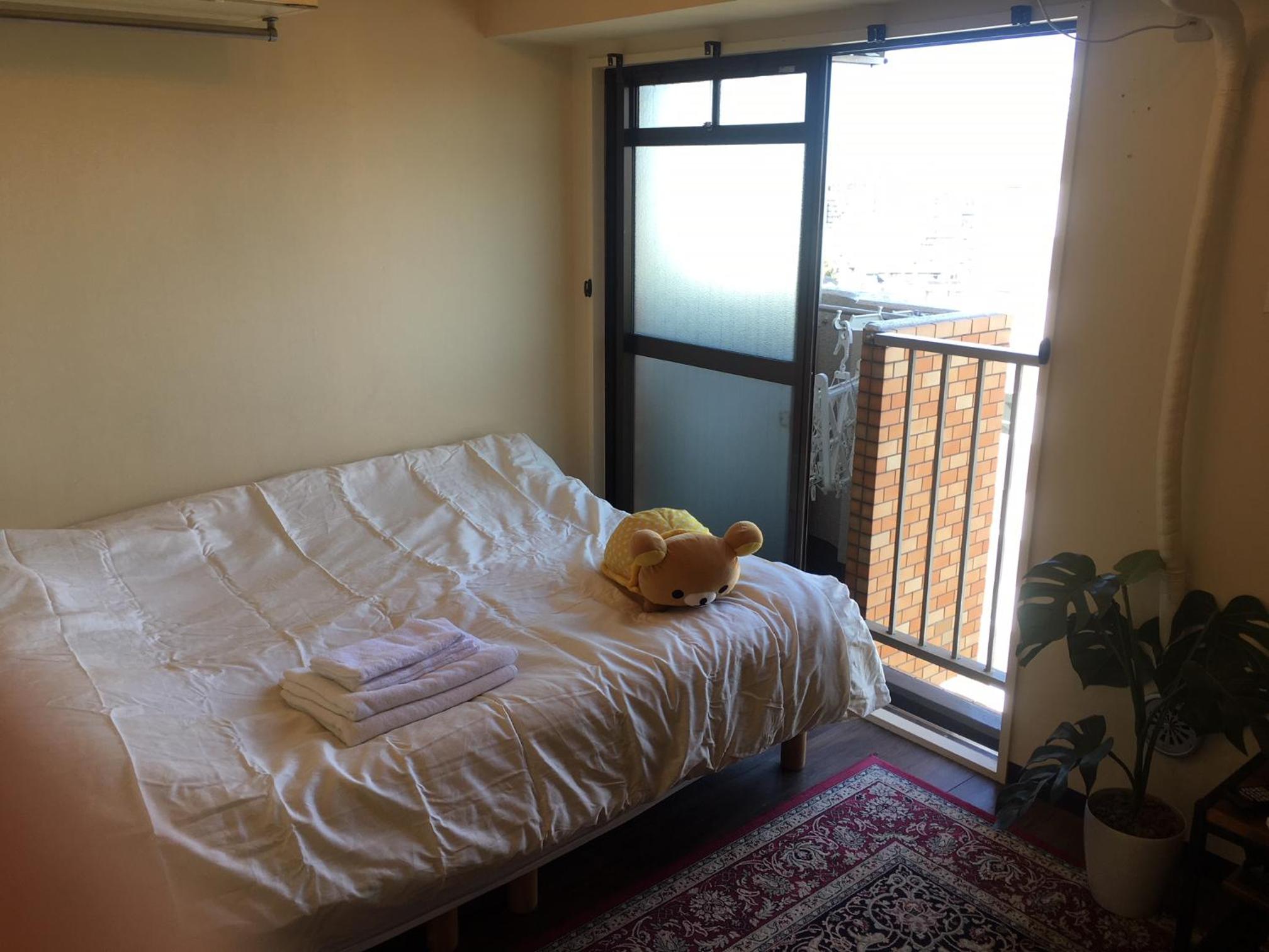 One-Bedroom Apartment photo 1