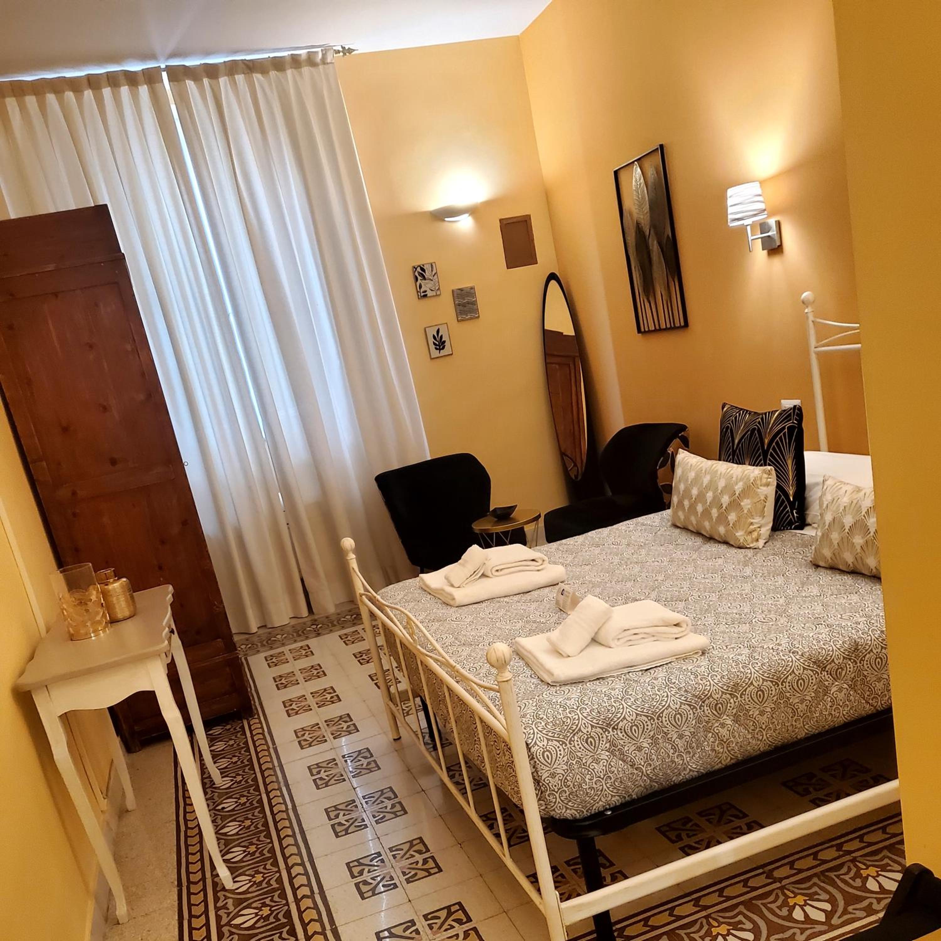 Deluxe Room - Photo 1