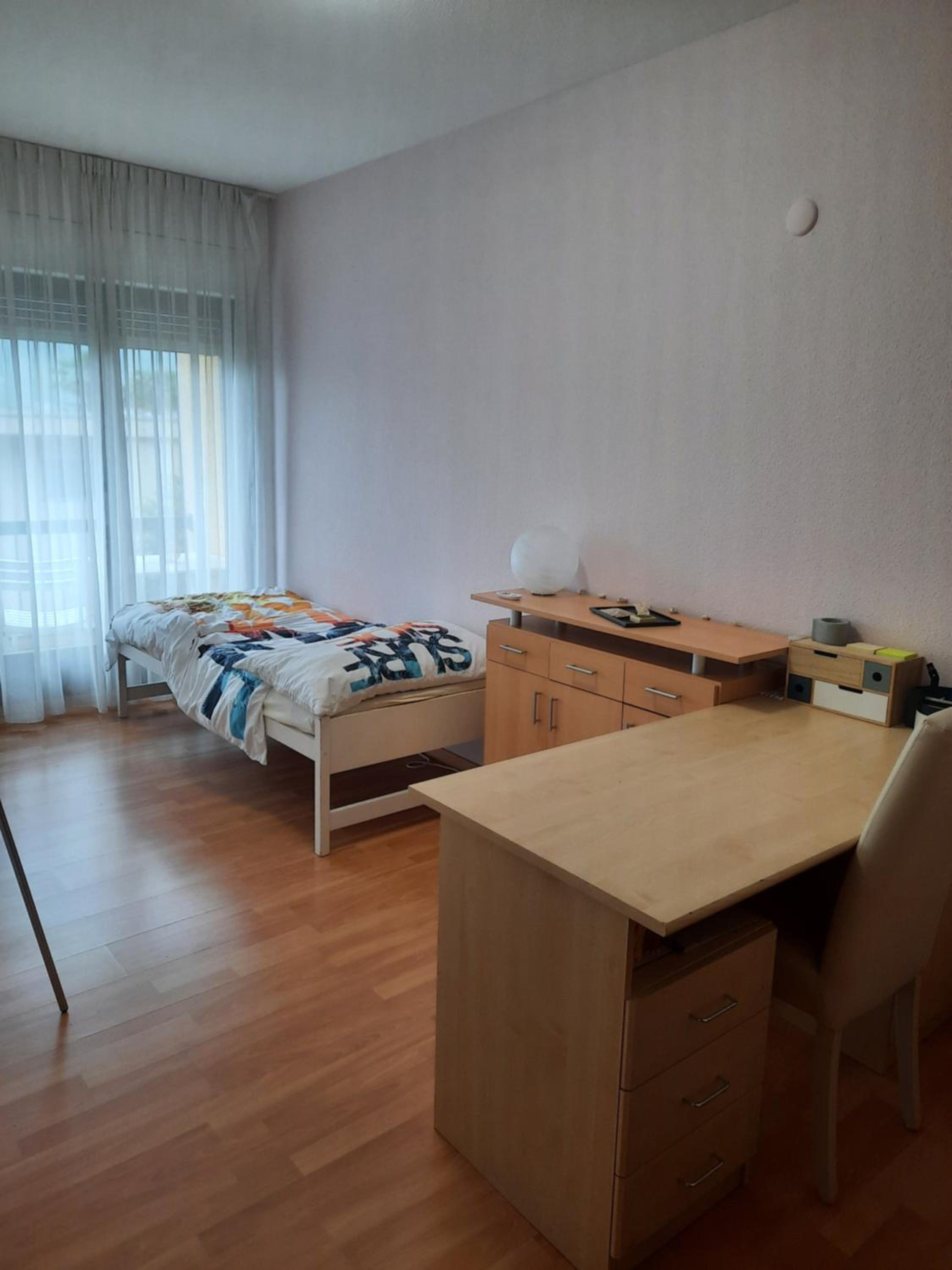 Deluxe Single Room with Balcony photo 3